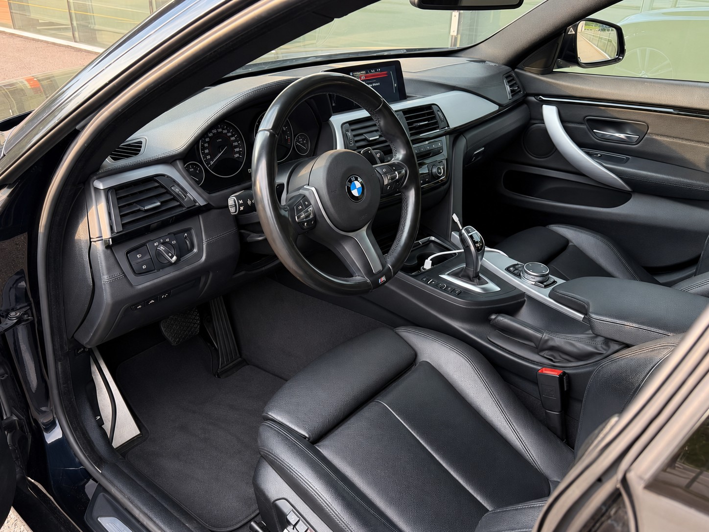 BMW 435i xDrive-image-5