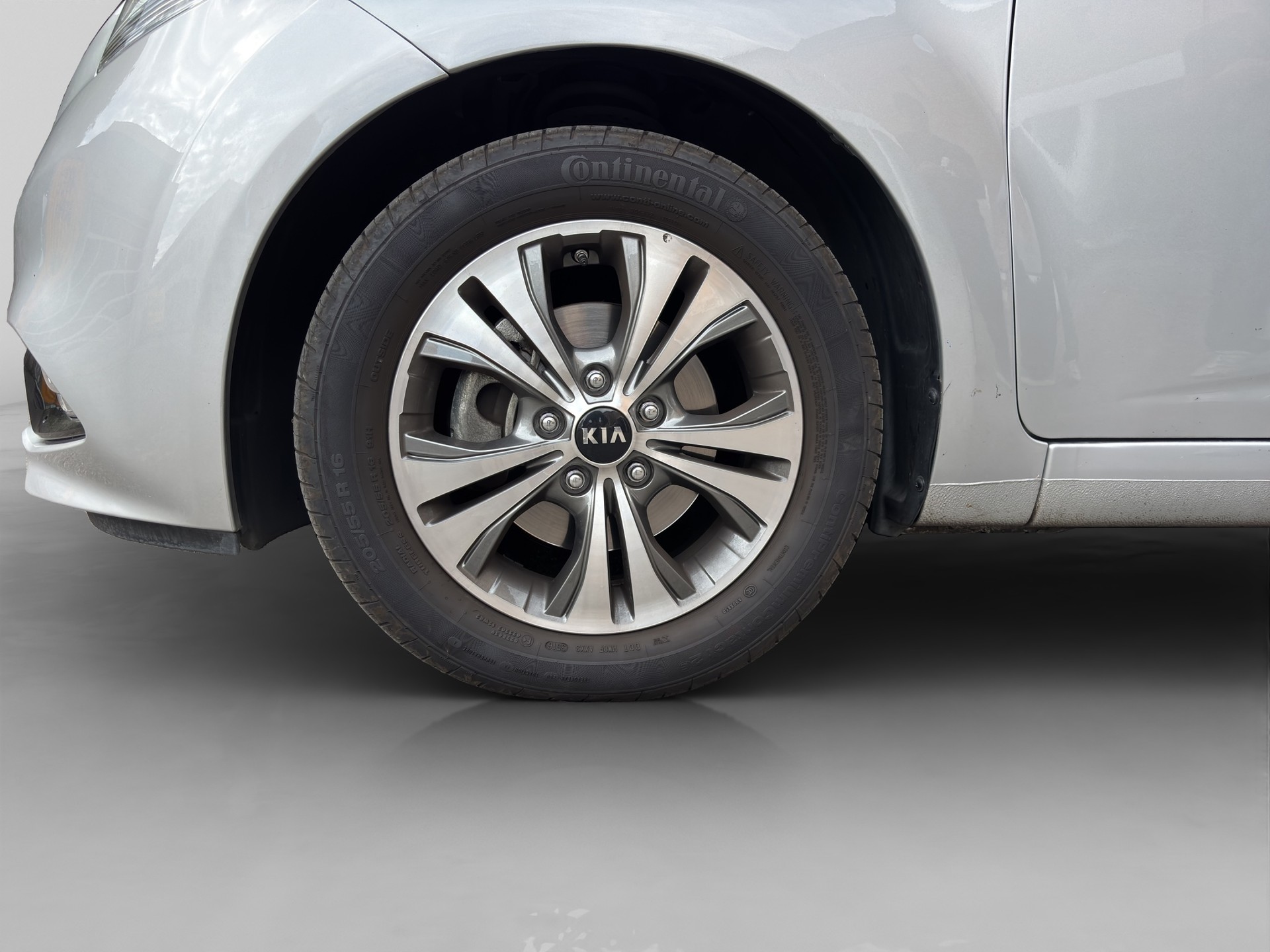 KIA Venga 1.6 CVVT Swiss Champion Automatic-image-16
