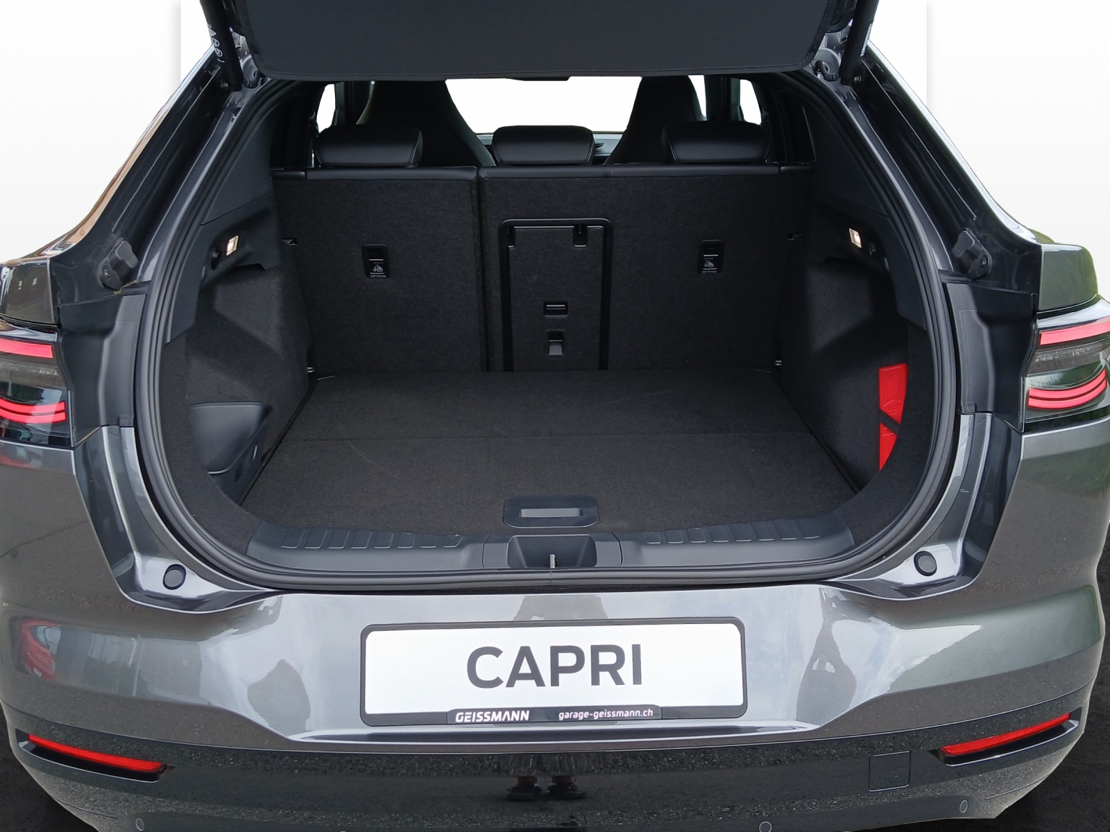 FORD Capri Extended Range Premium AWD 340 PS-image-11