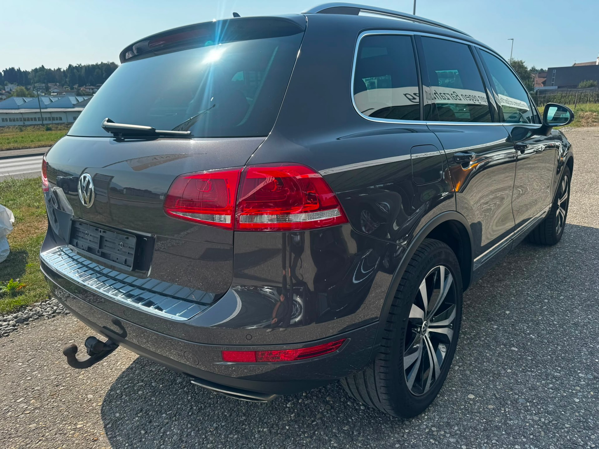 VW Touareg 3.0 TDI BlueMotion Technology Tiptronic-image-4