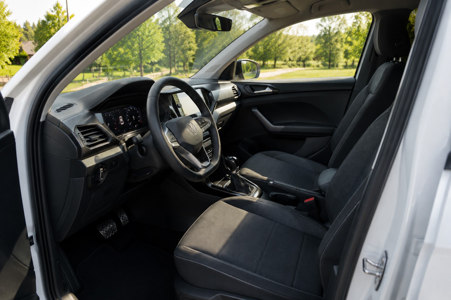 VW 1.0 TSI 110 Life DSG-image-4