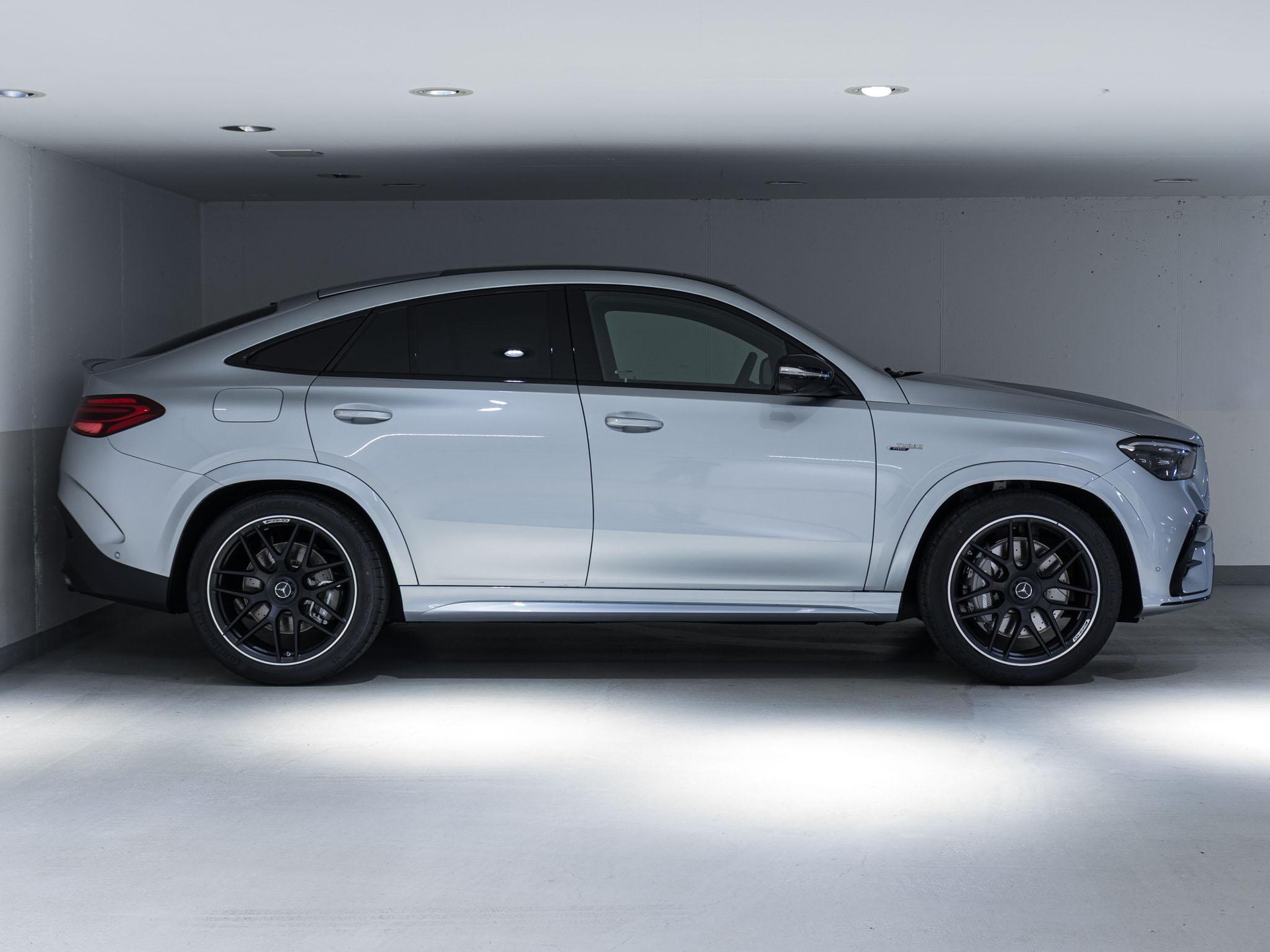 MERCEDES-BENZ GLE 53 AMG HYBRID 4MATIC+ Coupé-image-1