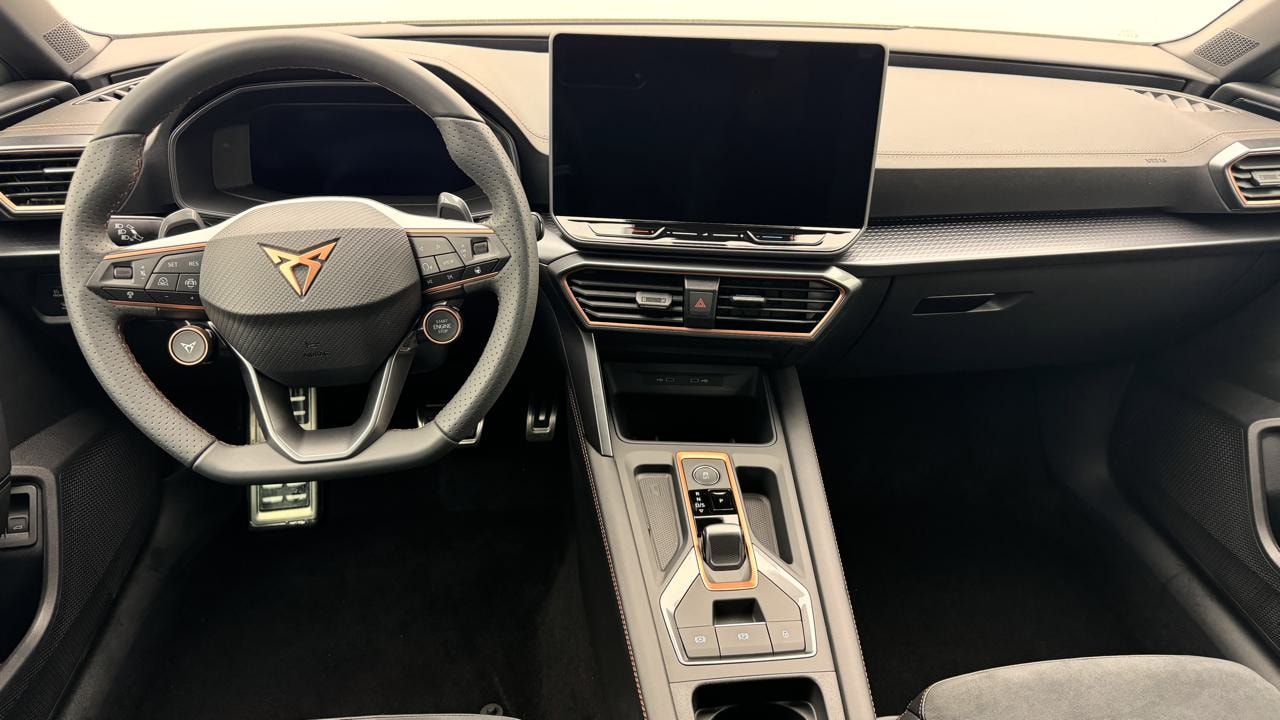 CUPRA LEON ST 1.5 e-HYBRID pHEV VZ DSG-image-5