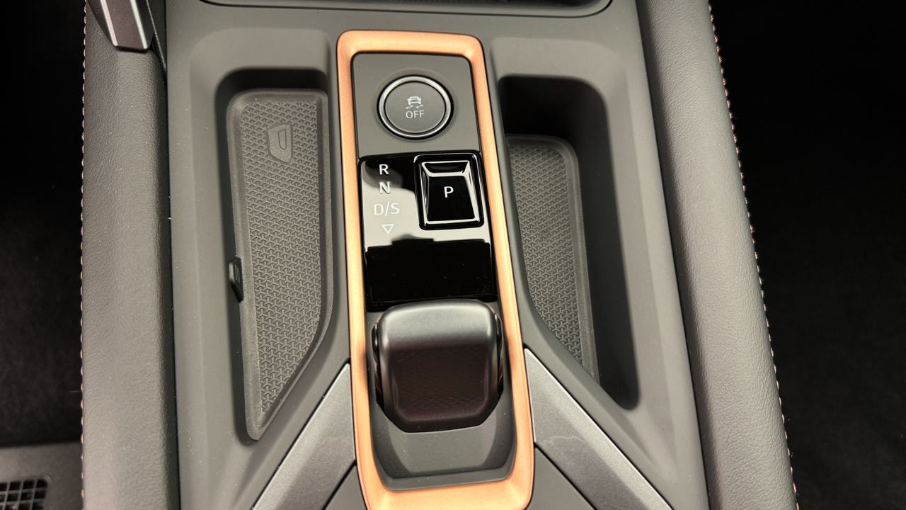 CUPRA LEON ST 1.5 e-HYBRID pHEV VZ DSG-image-10
