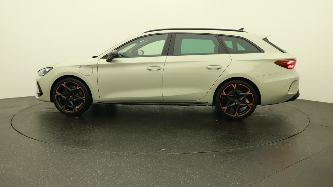 CUPRA LEON ST 1.5 e-HYBRID pHEV VZ DSG-image-1
