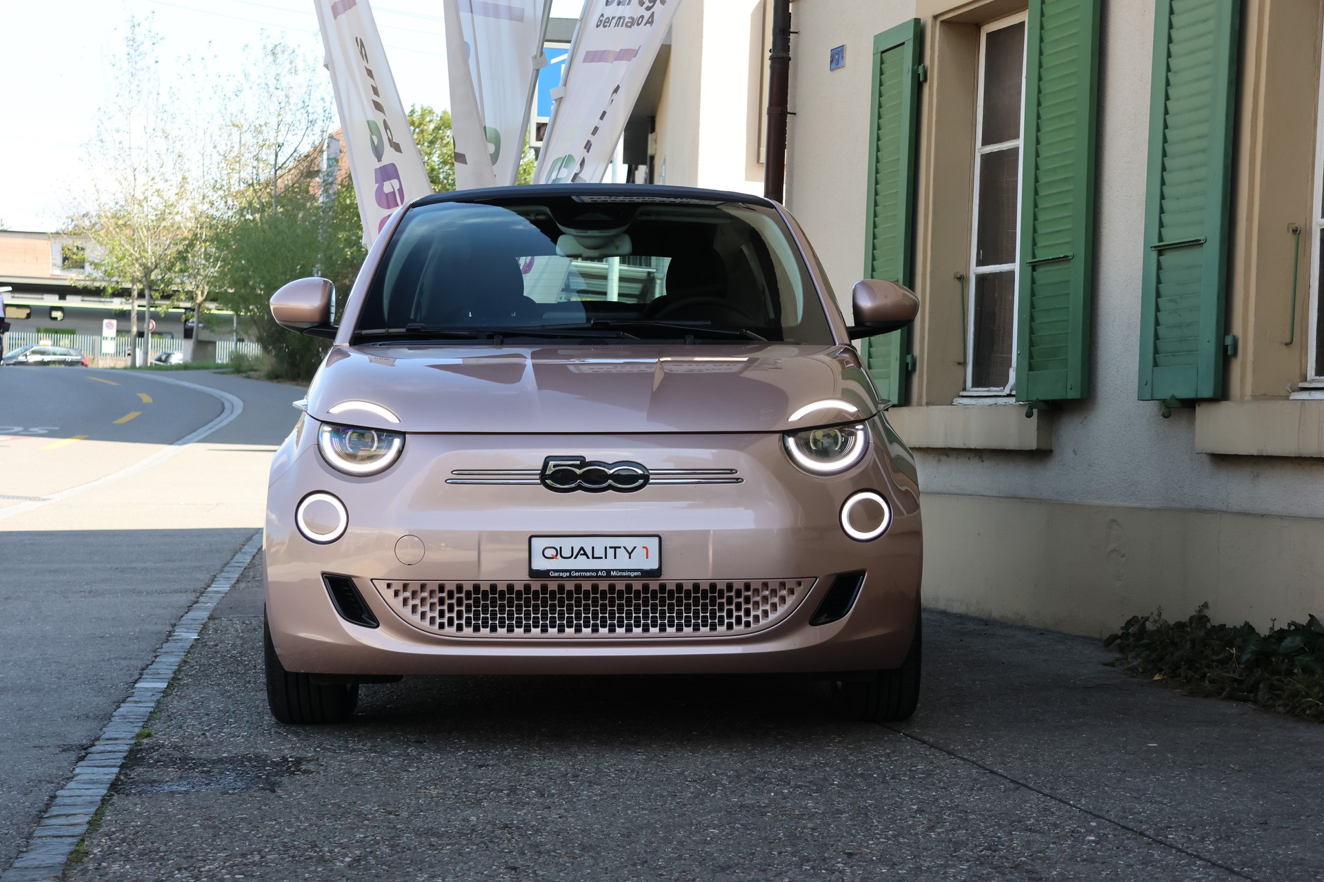 FIAT 500 C electric 87 kW Cult Edition (CH)-image-1