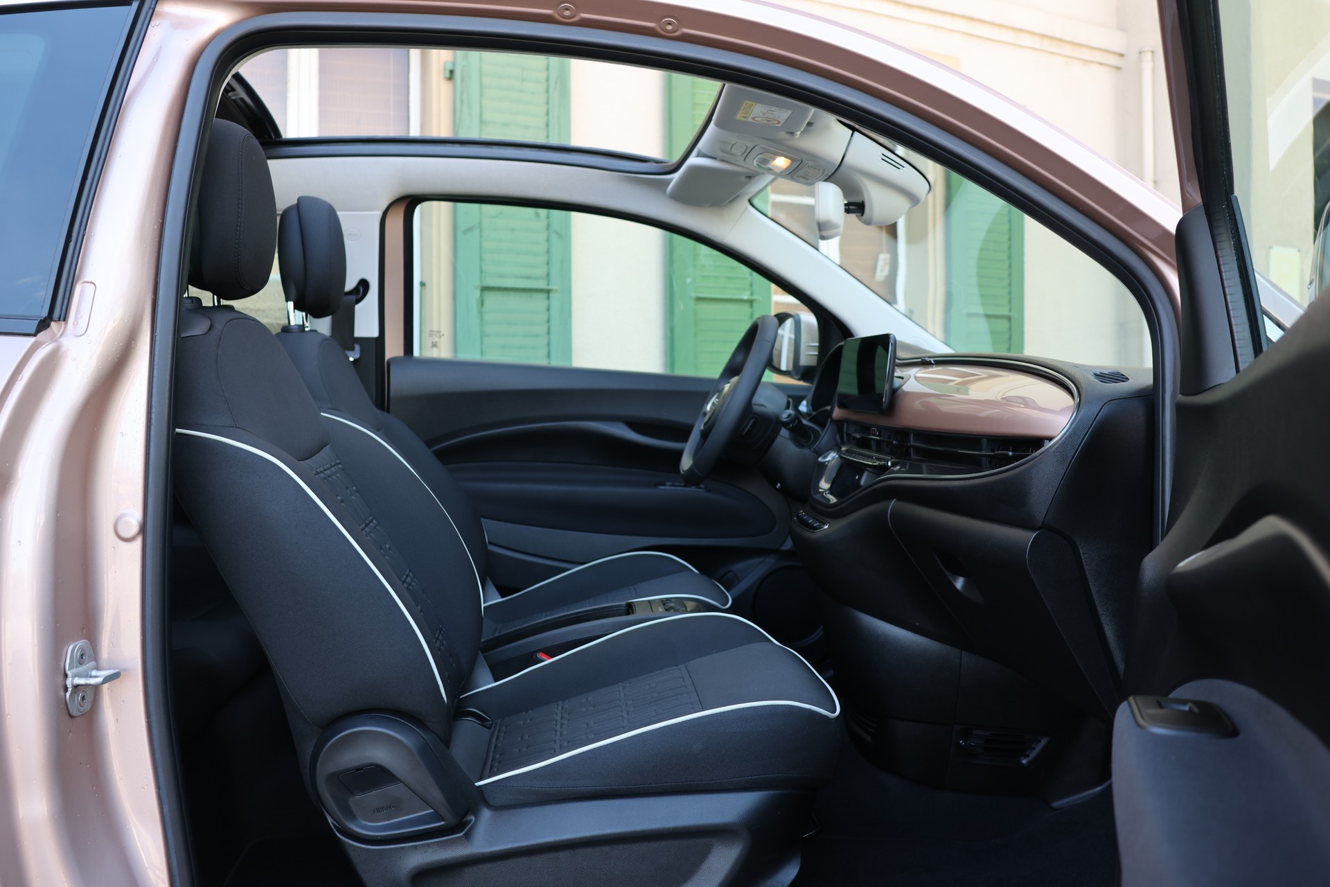 FIAT 500 C electric 87 kW Cult Edition (CH)-image-9