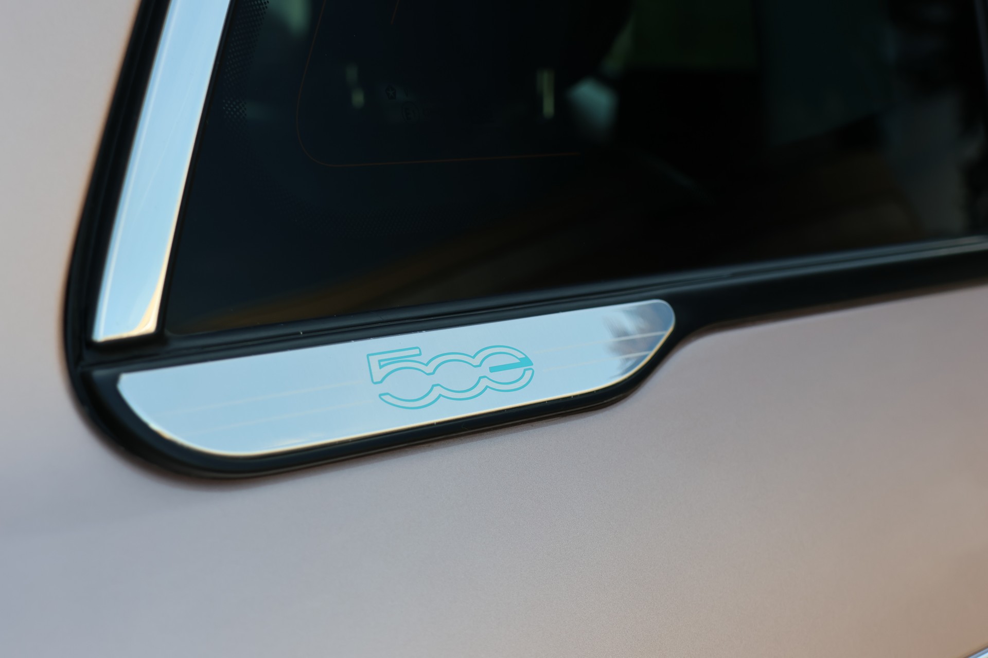 FIAT 500 C electric 87 kW Cult Edition (CH)-image-7