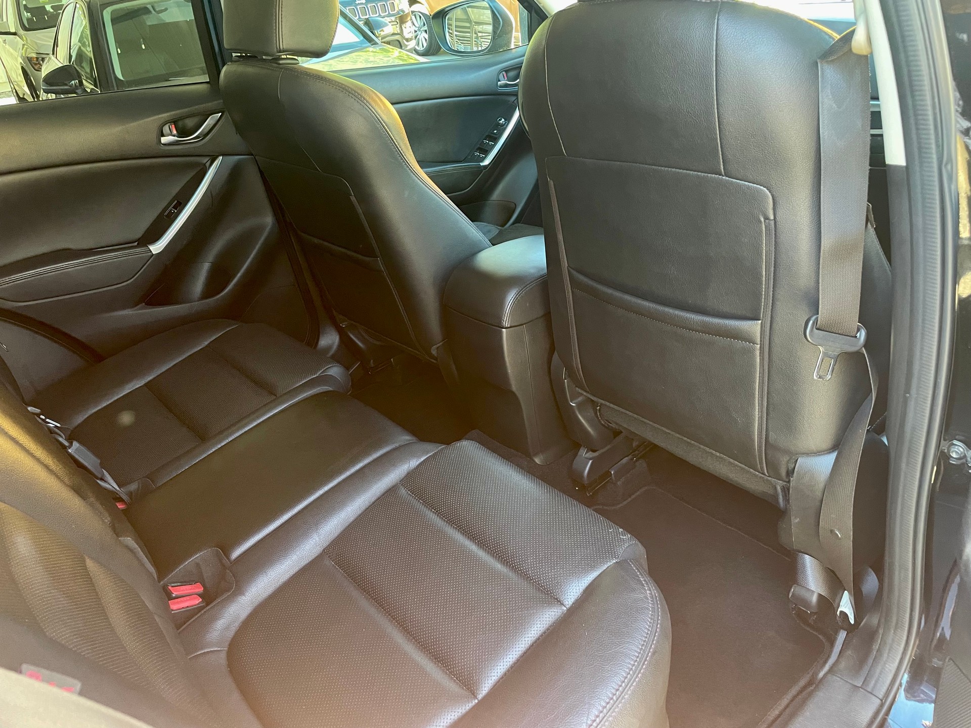 MAZDA CX-5 2.2 D HP Revolution AWD Automatic-image-11