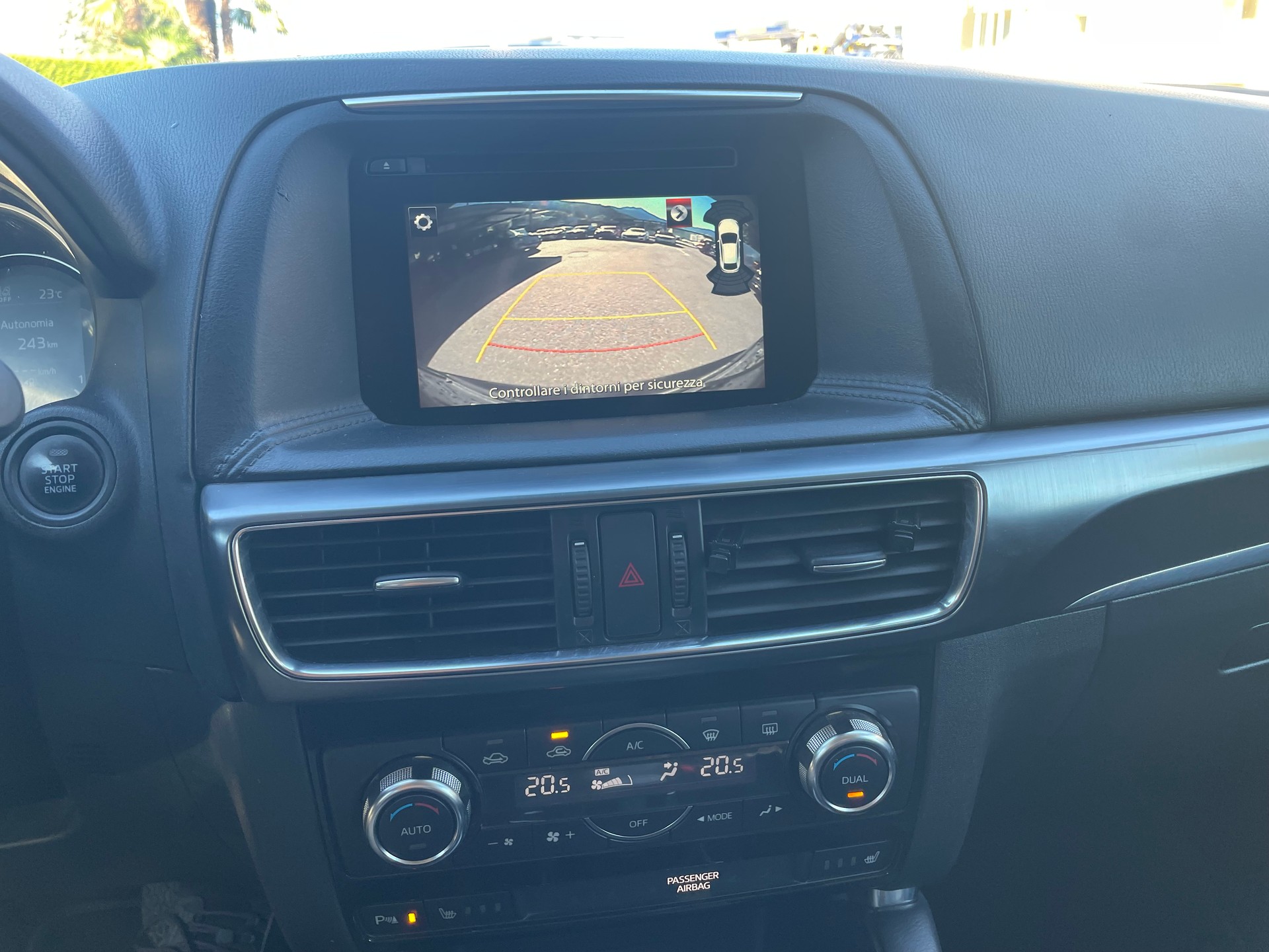 MAZDA CX-5 2.2 D HP Revolution AWD Automatic-image-3