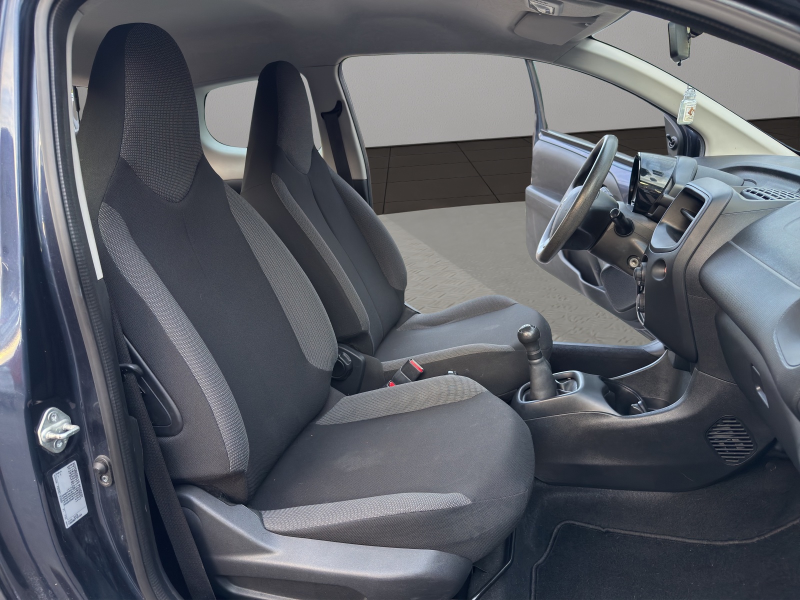 PEUGEOT 108 1.0 VTi Access-image-13