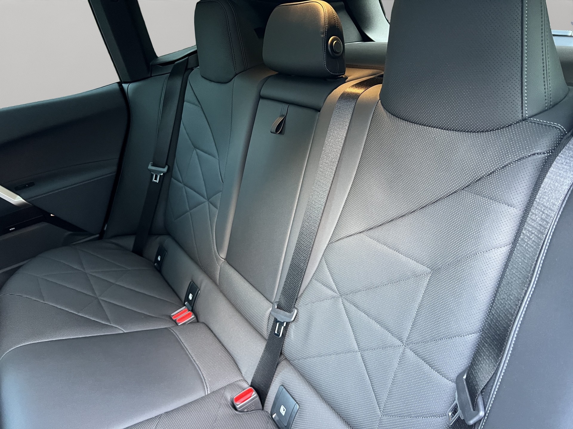 BMW iX xDrive40-image-19