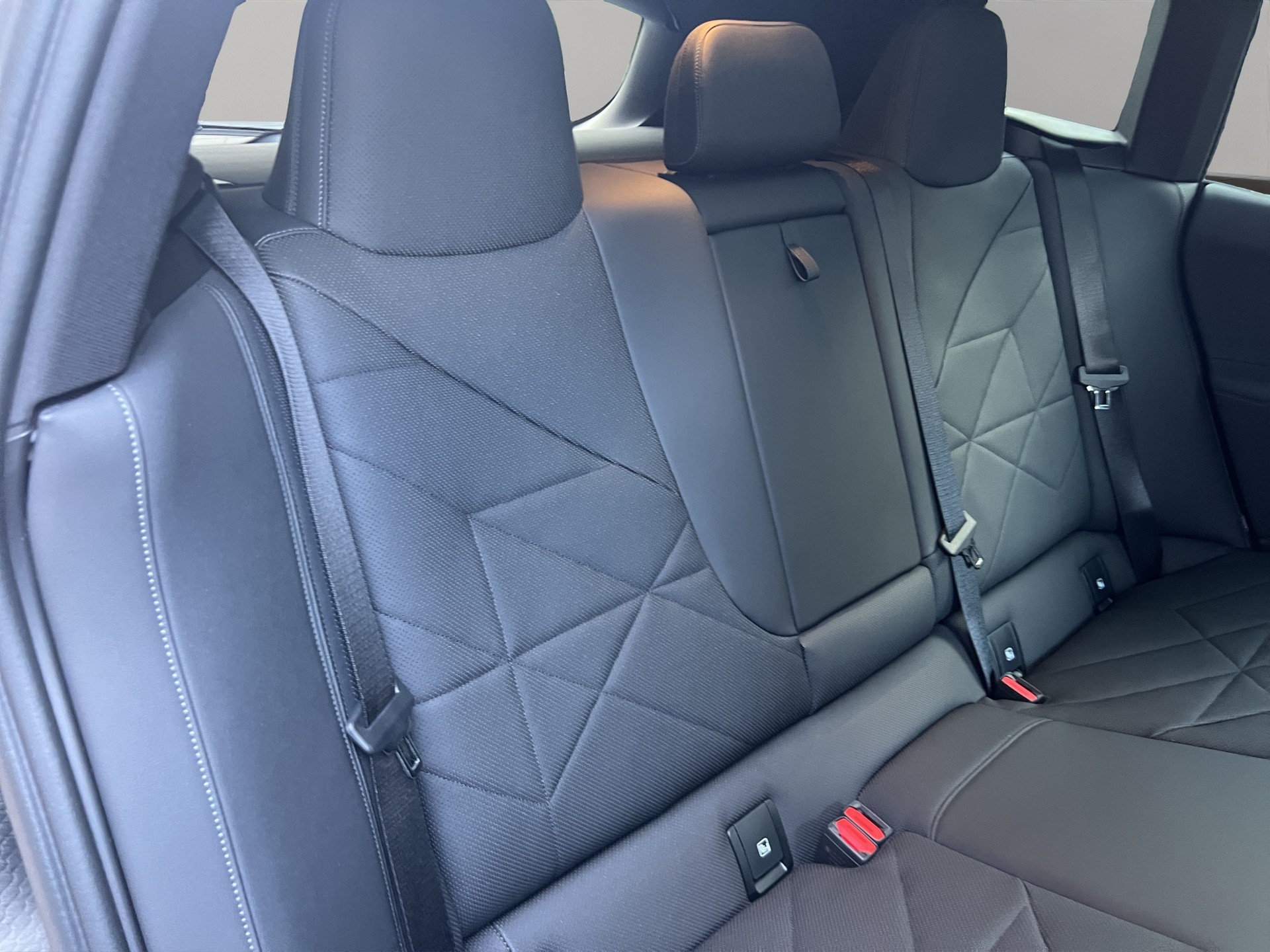 BMW iX xDrive40-image-22