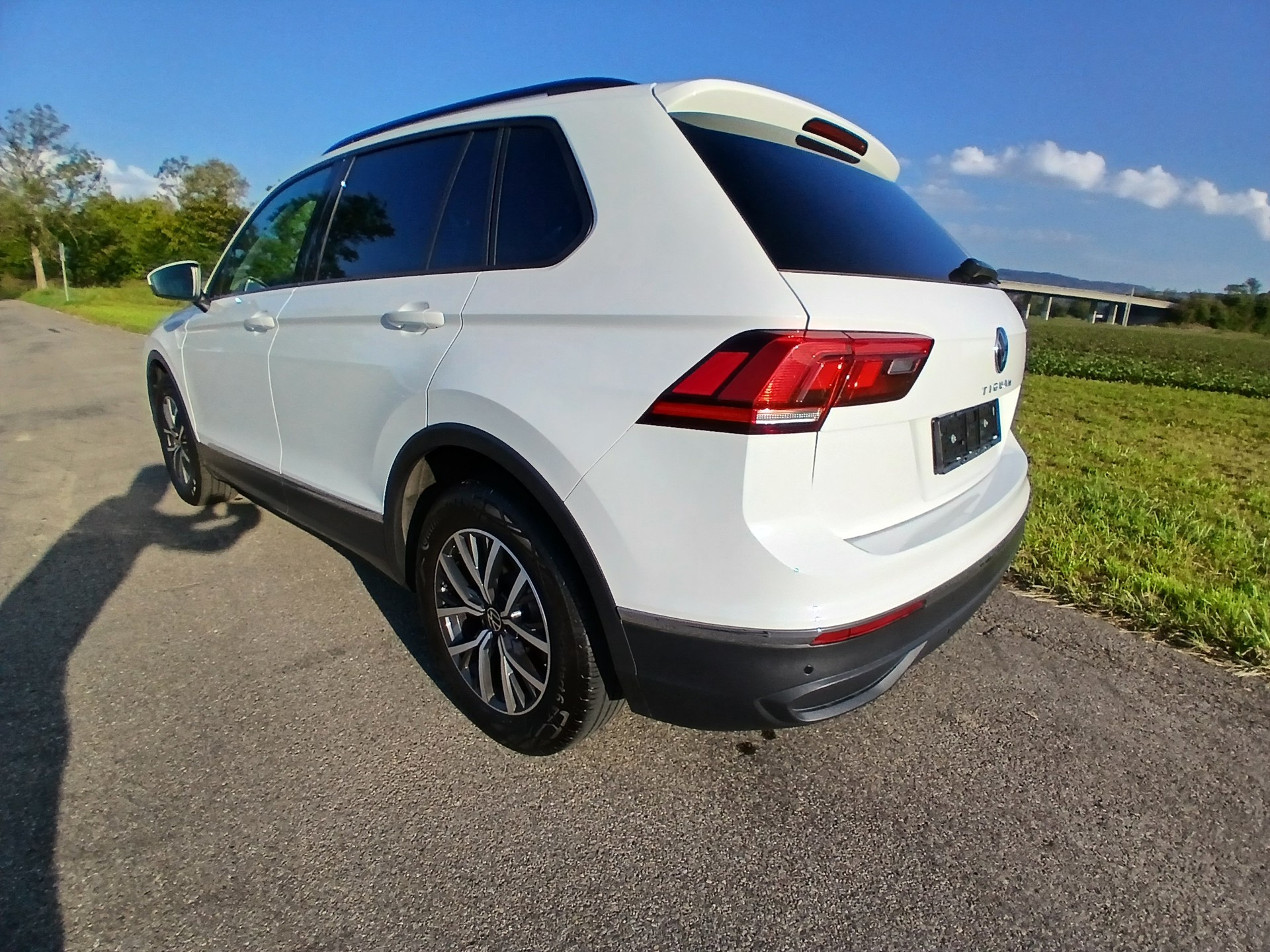 VW Tiguan 1.5TSI Evo-image-2