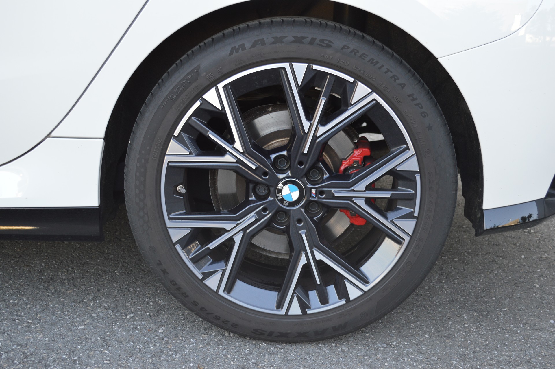 BMW 120d M Sport Pro Steptronic-image-10