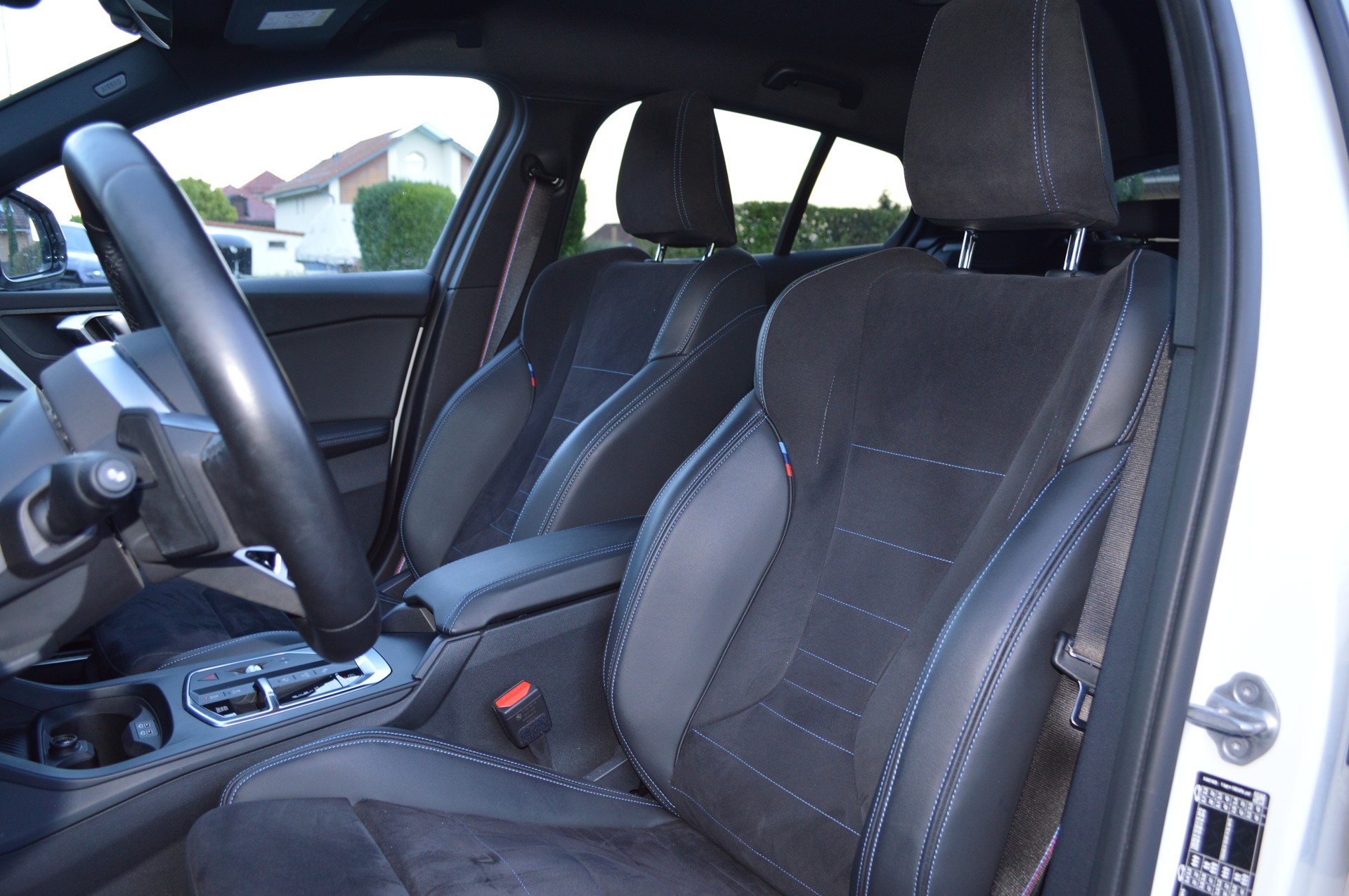 BMW 120d M Sport Pro Steptronic-image-16