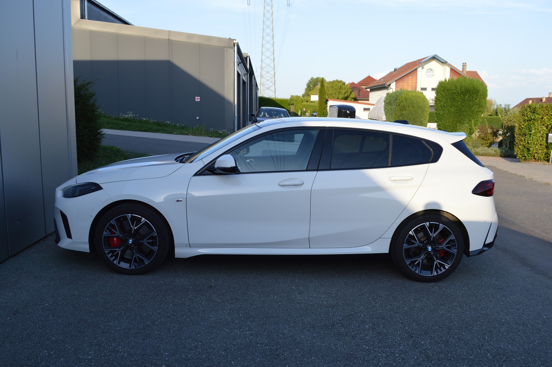 BMW 120d M Sport Pro Steptronic-image-7