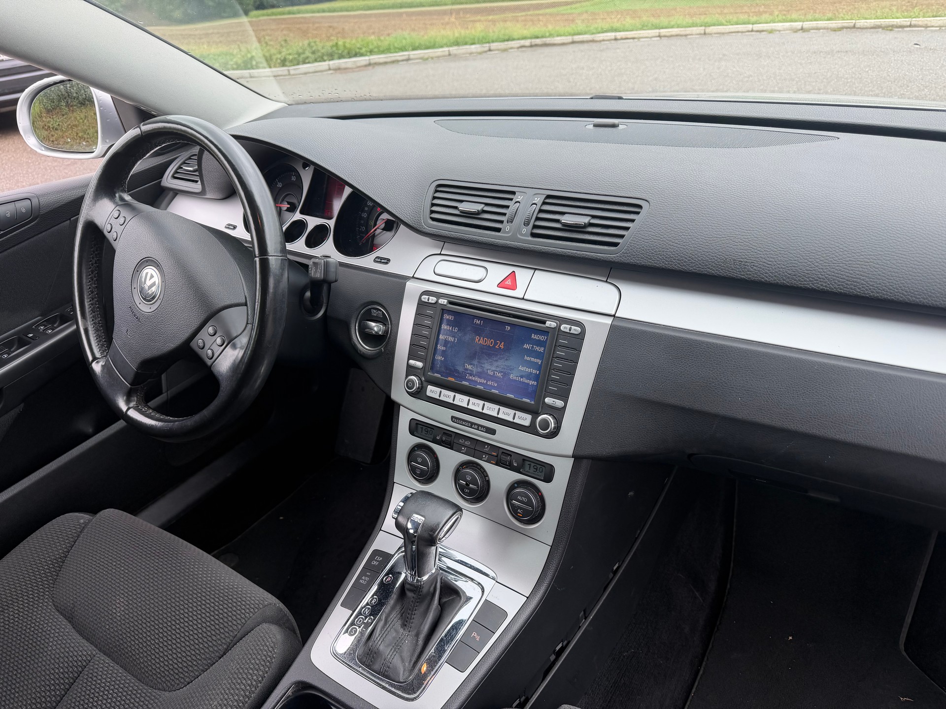 VW Passat Variant 2.0 TDI Highline-image-5