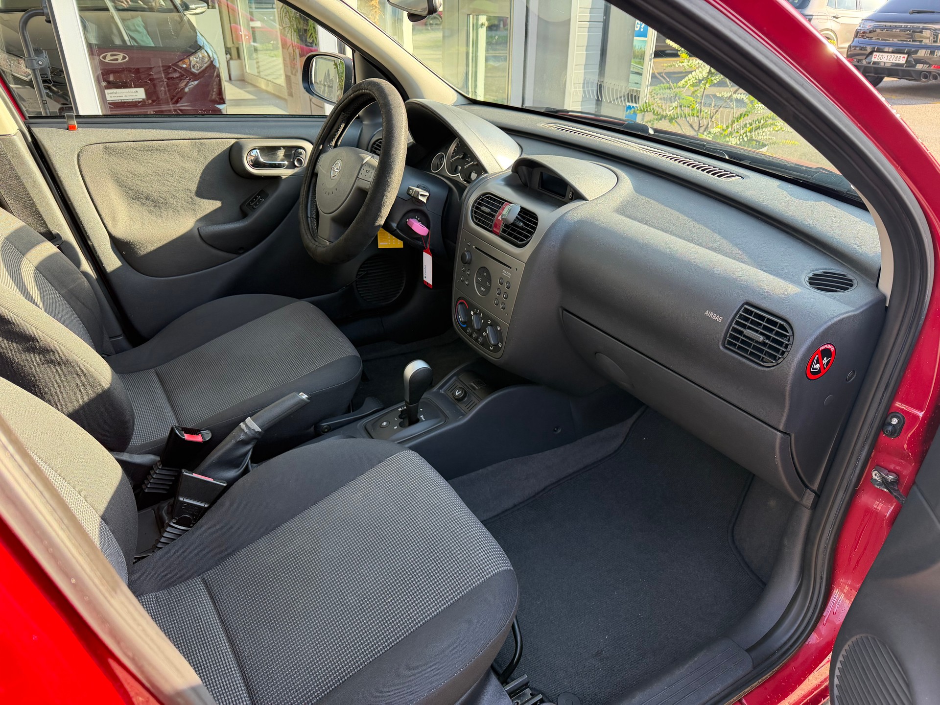 OPEL Corsa 1.4 TP Enjoy-image-15