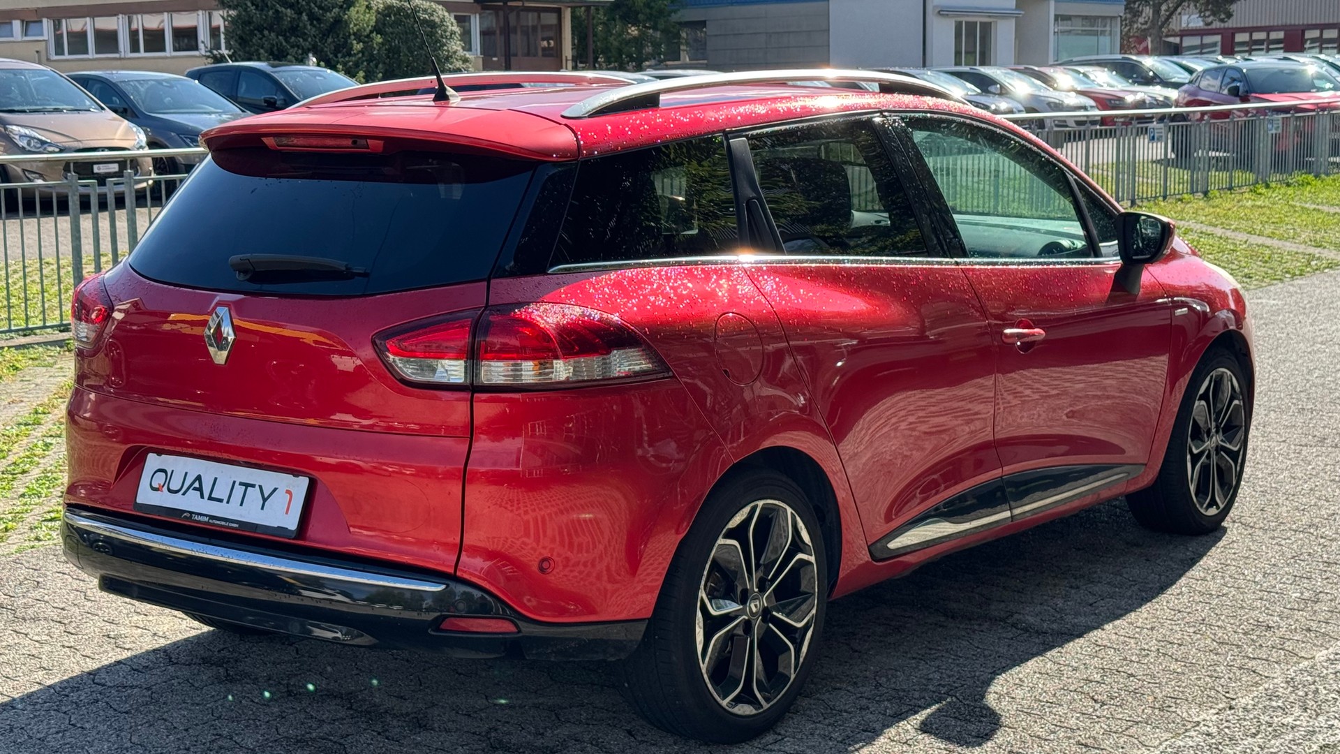 RENAULT Clio Grandtour 1.2 16V T Swiss Edition EDC-image-3
