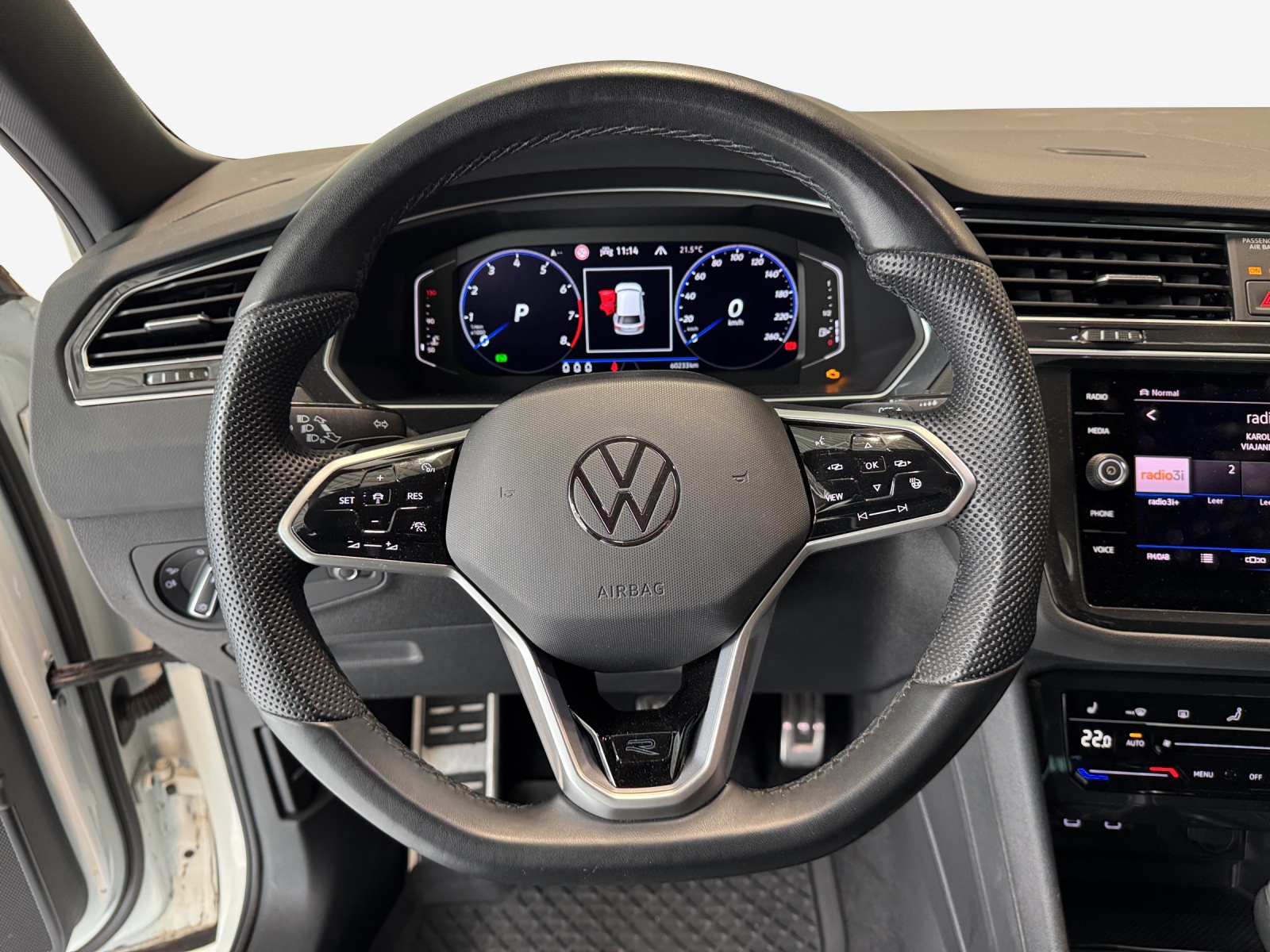 VW Tiguan 2.0TSI R-Line 4Motion DSG-image-9