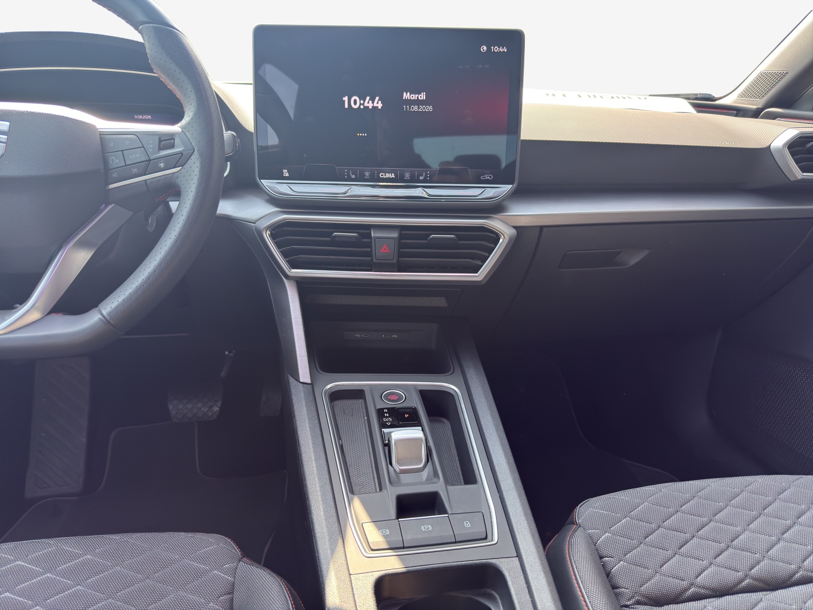 SEAT Leon 1.5 eHybrid pHEV DSG FR-image-11