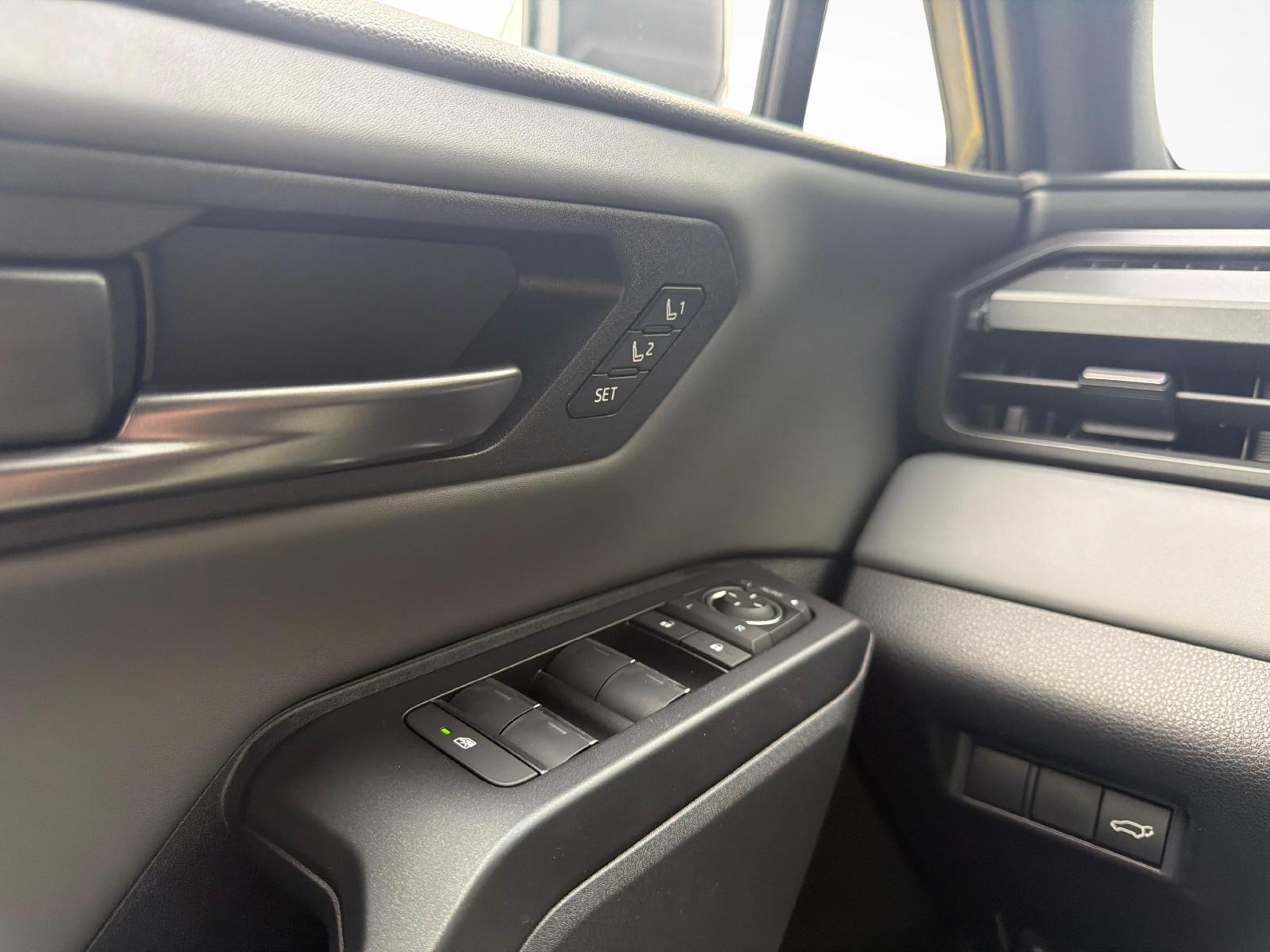 SUZUKI New Across 2.5 PHEV Compact Top 4x4-image-16