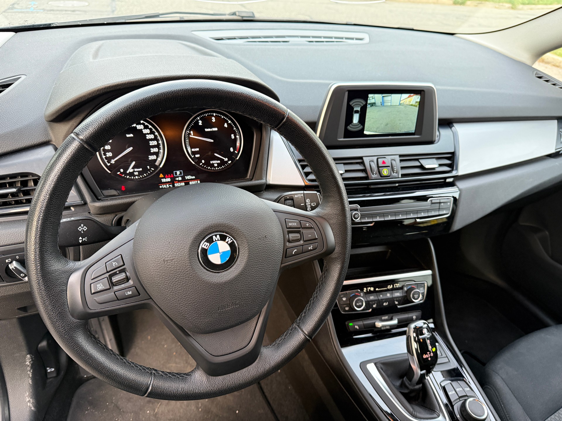 BMW 218d xDrive Gran Tourer Steptronic-image-11