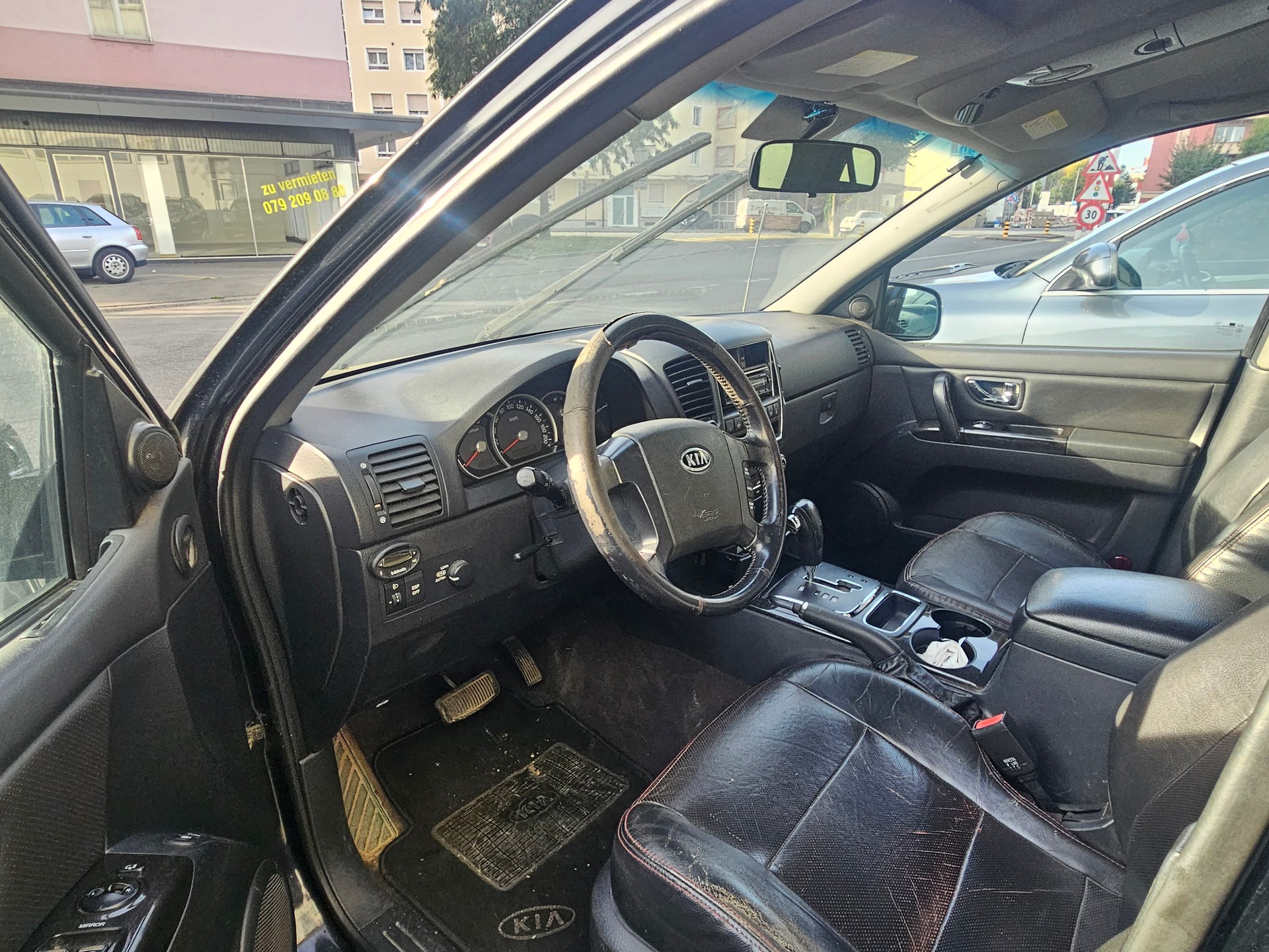 KIA Sorento 2.5 CRDI Trend-image-6