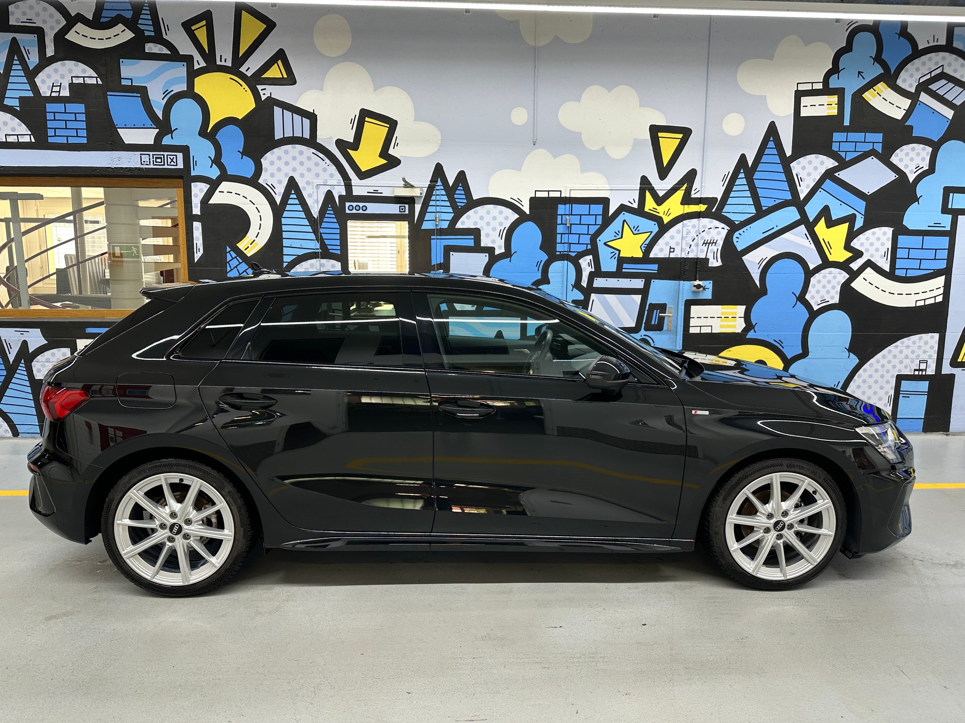 AUDI A3 Sportback 35 TFSI S line S-tronic-image-2