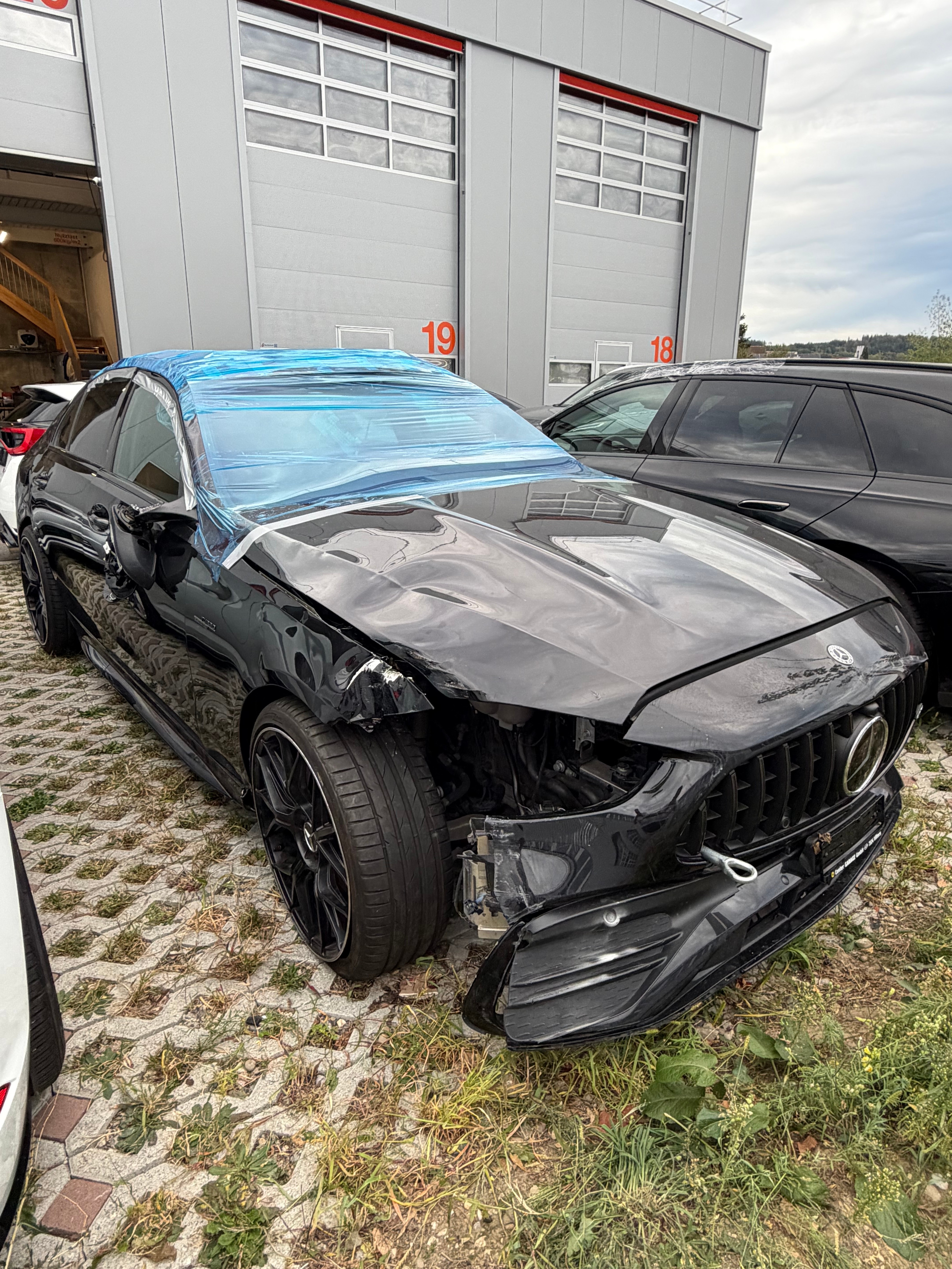 Car photo