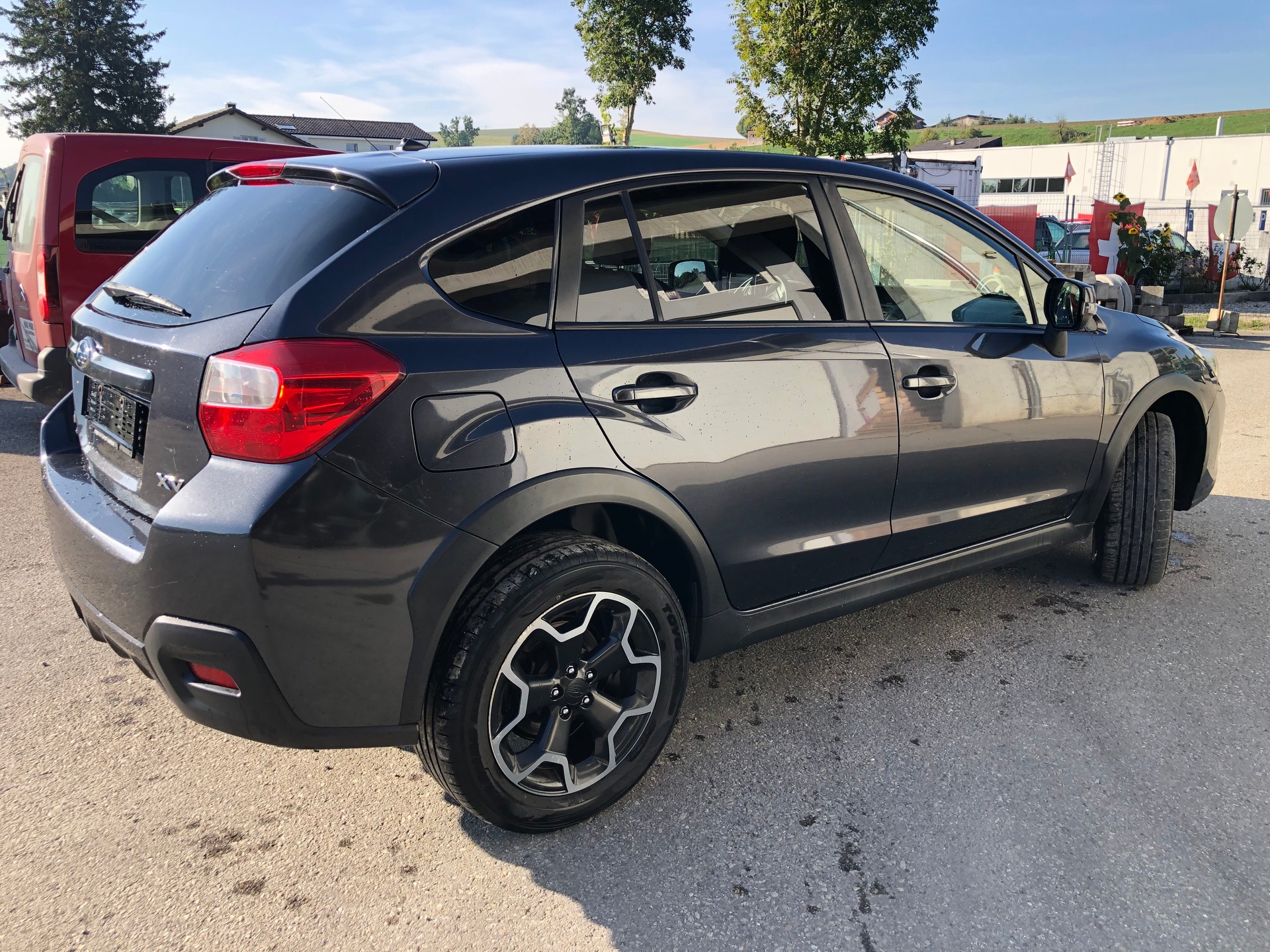 SUBARU XV 2.0 Swiss Three AWD-image-3