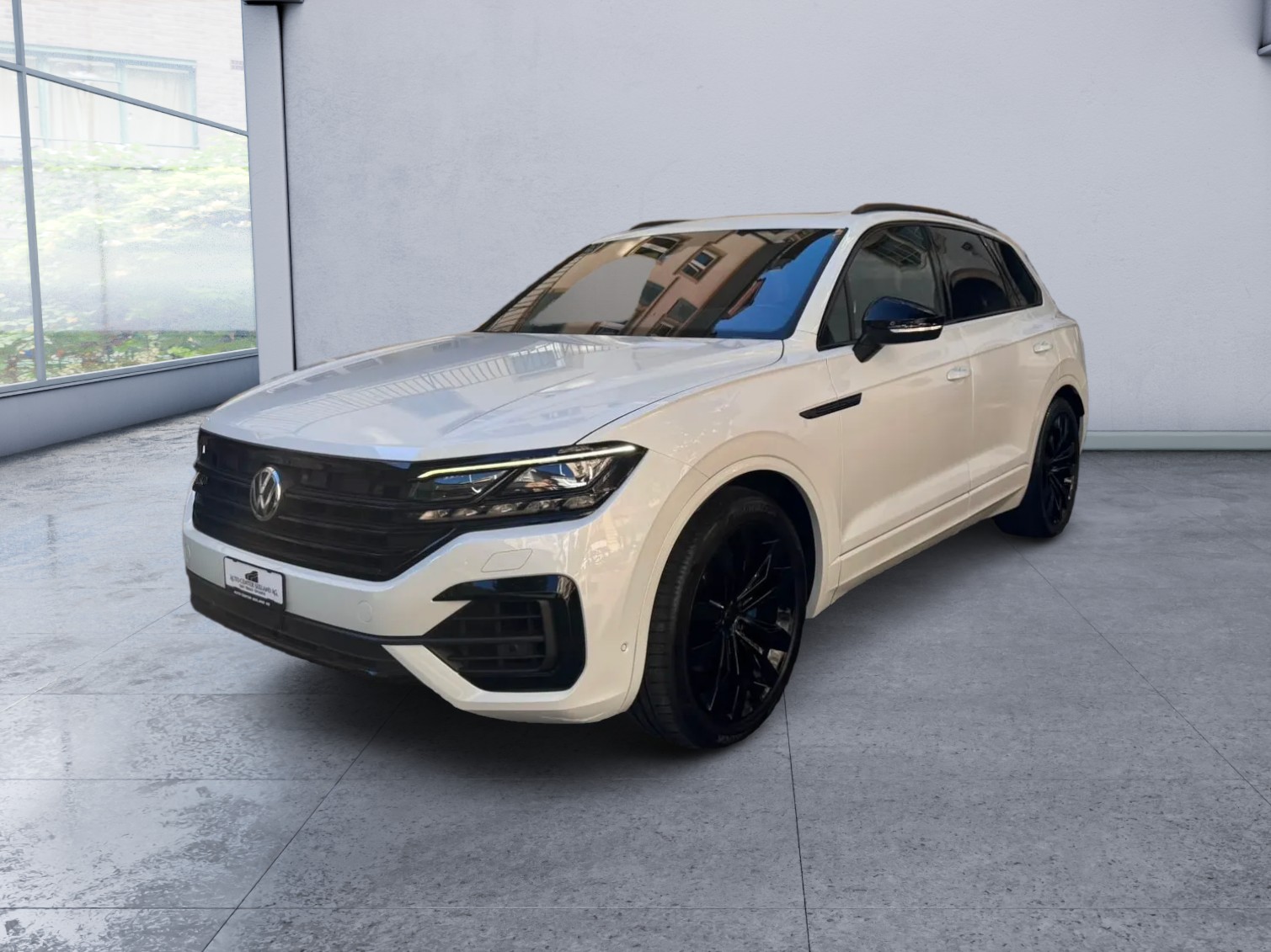 VW Touareg 3.0 TDI R Line Tiptronic-image-2