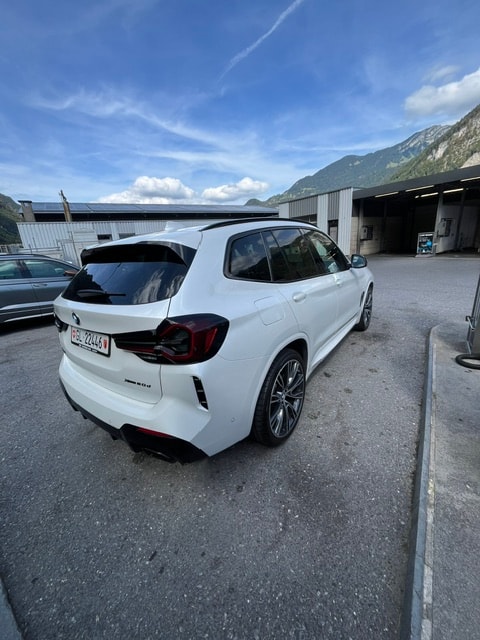 BMW 20d xDrive M Sport-image-1