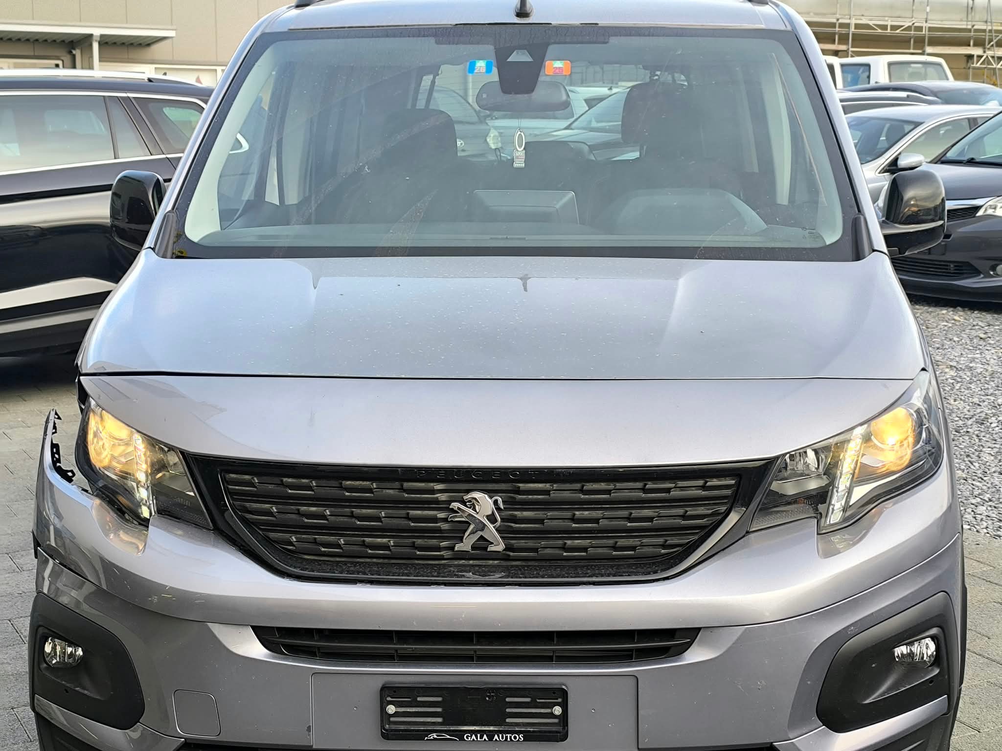 Car photo