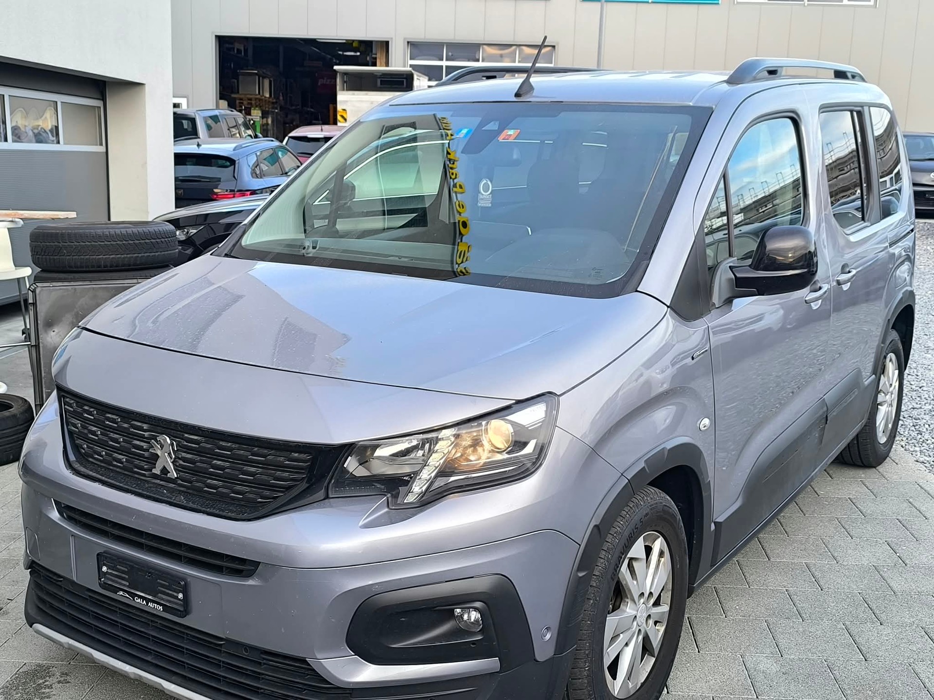 PEUGEOT Rifter 1.5 BlueHDi GT Line EAT8-image-11