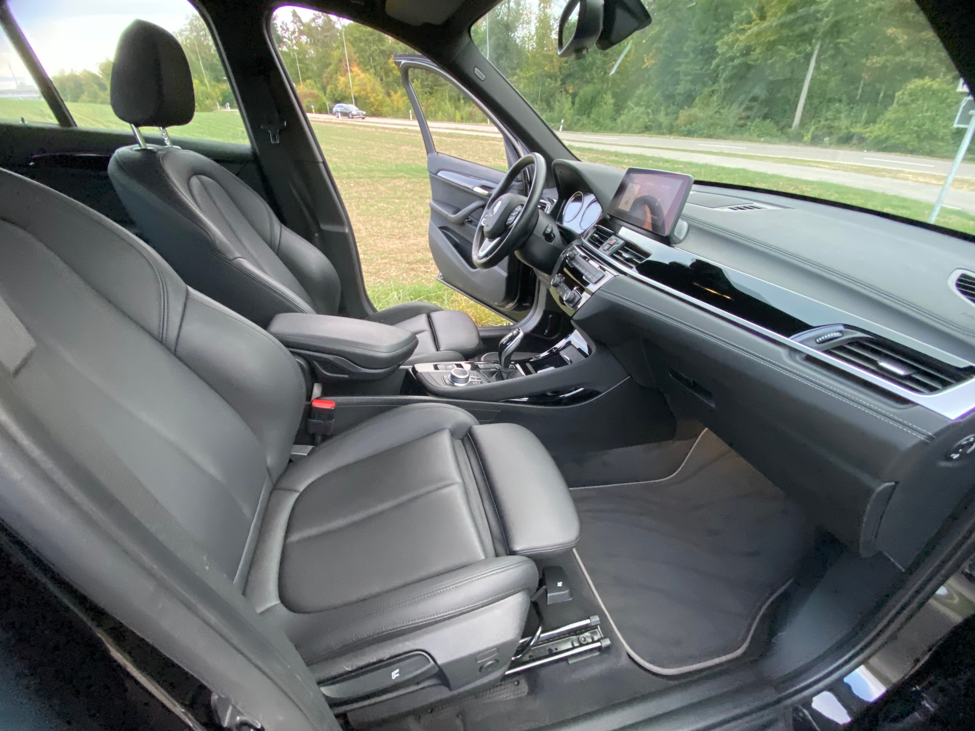 BMW X1 xDrive 18d Sport Line Steptronic-image-10