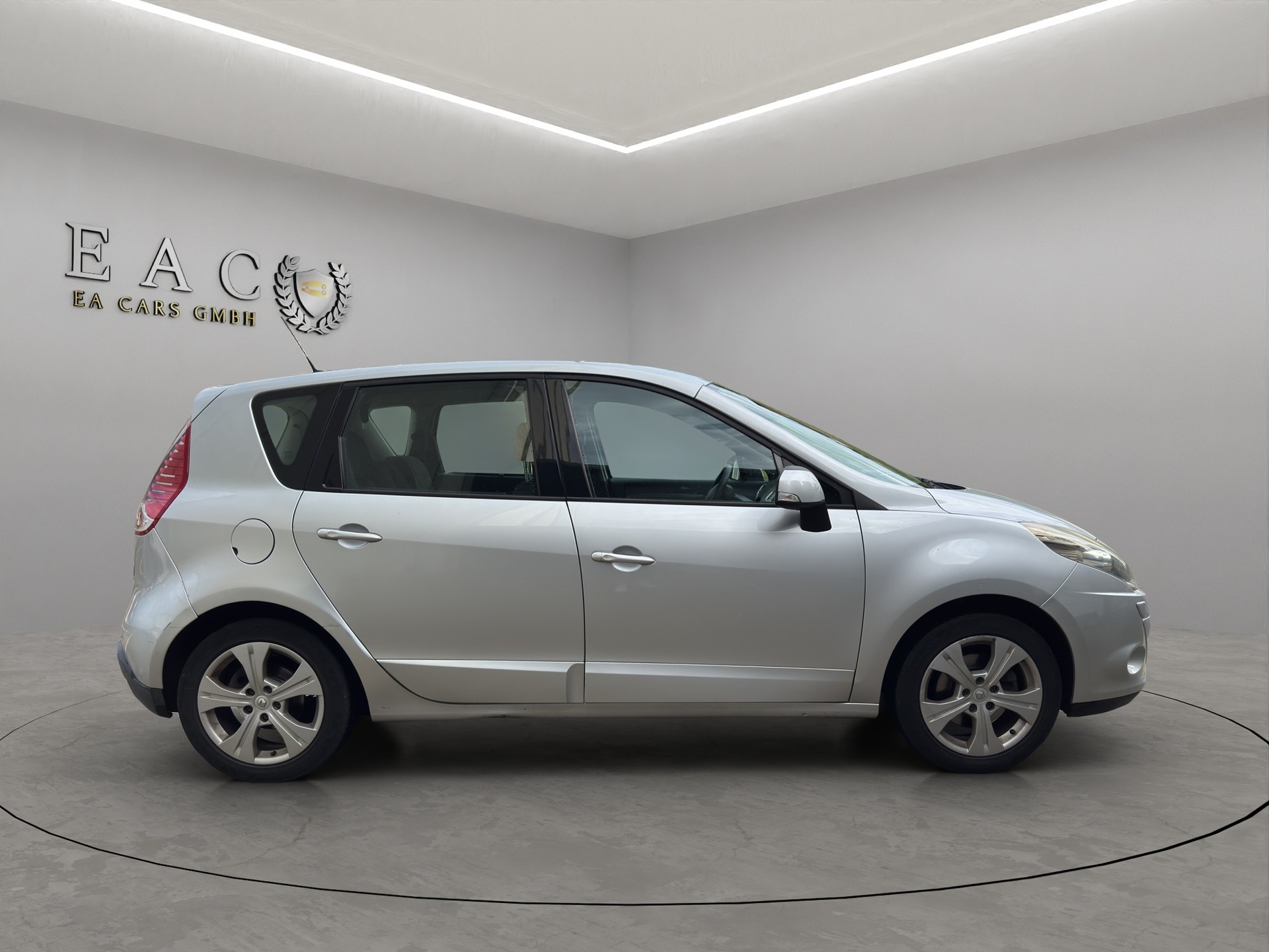 RENAULT Scénic 2.0 16V Dynamique X-Tronic CVT **Anhängerkupplung** Frisch Ab MFK**-image-5