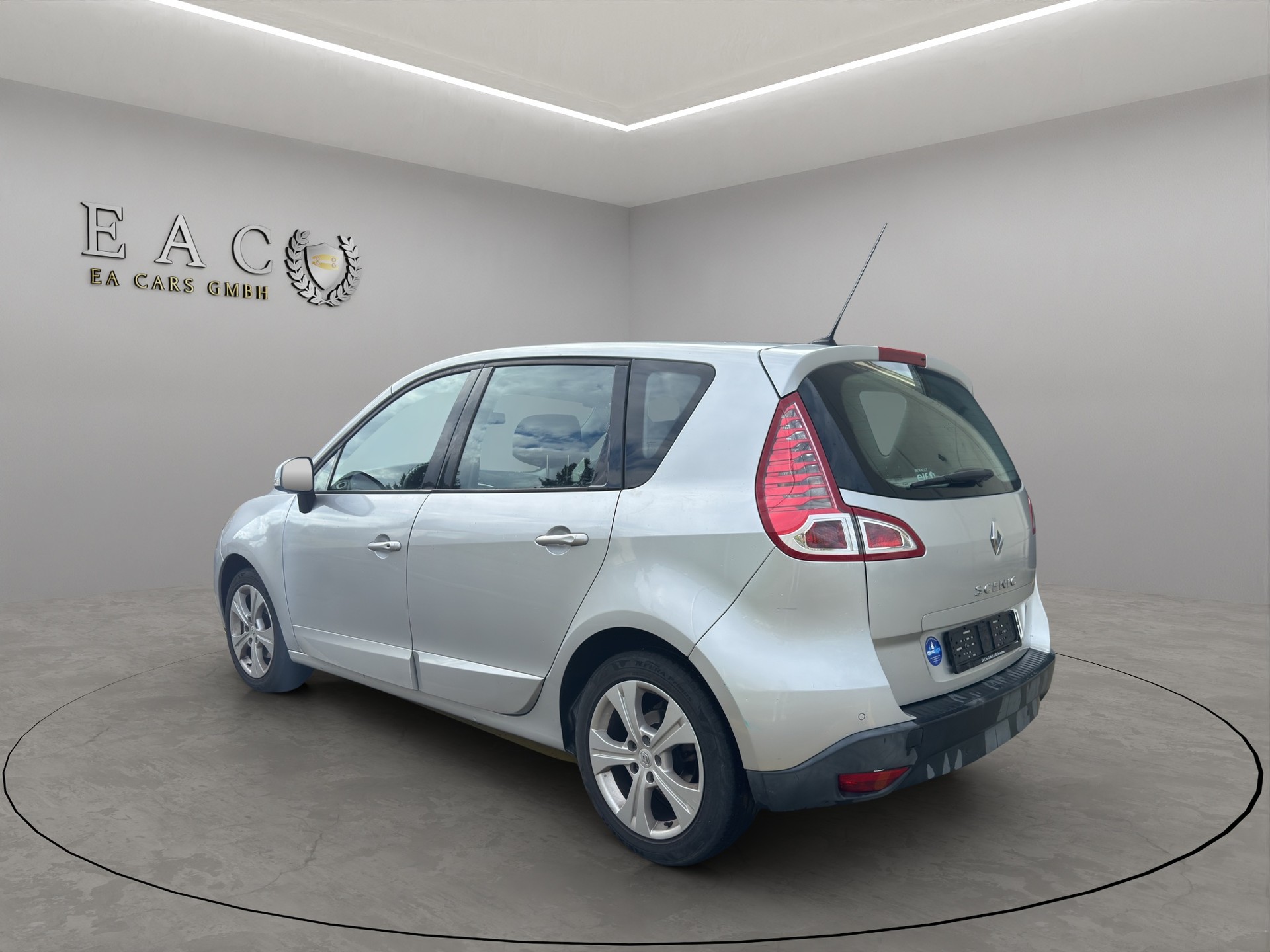 RENAULT Scénic 2.0 16V Dynamique X-Tronic CVT **Anhängerkupplung** Frisch Ab MFK**-image-2