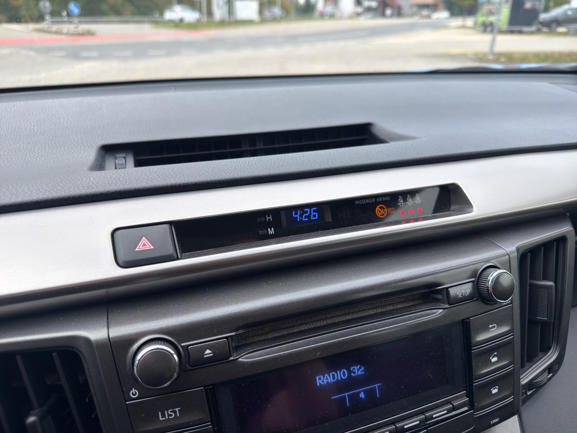 TOYOTA RAV-4 2.0 16V Luna-image-19