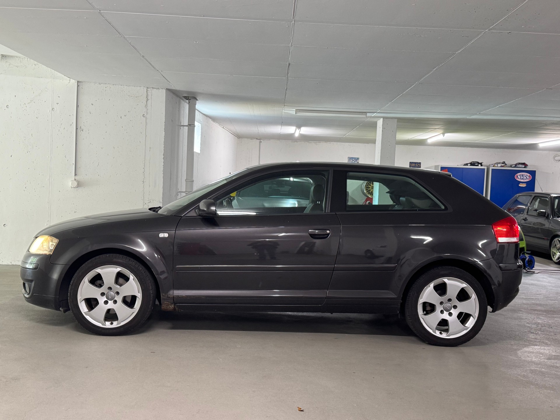 AUDI A3 2.0 FSI Ambition-image-3