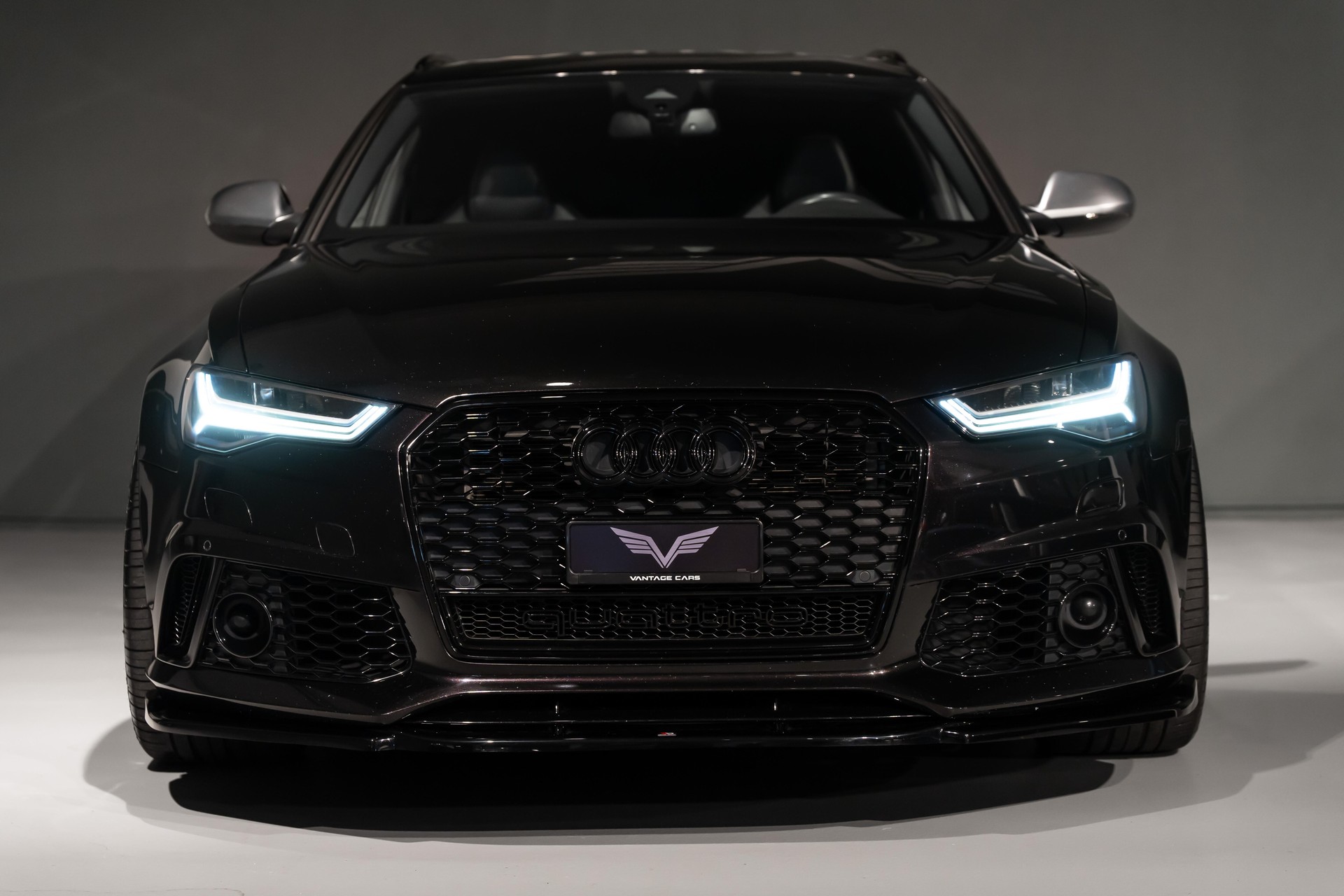 AUDI RS6 Avant 4.0 V8 TFSI Performance-image-3