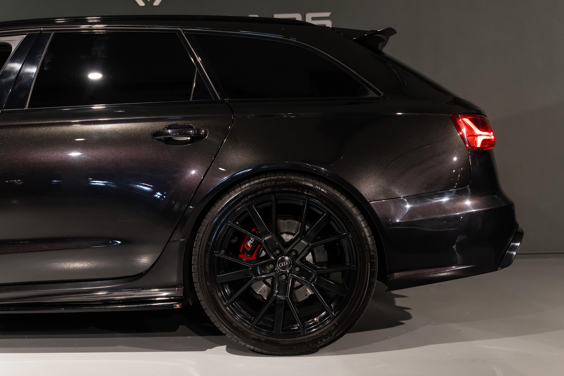 AUDI RS6 Avant 4.0 V8 TFSI Performance-image-7