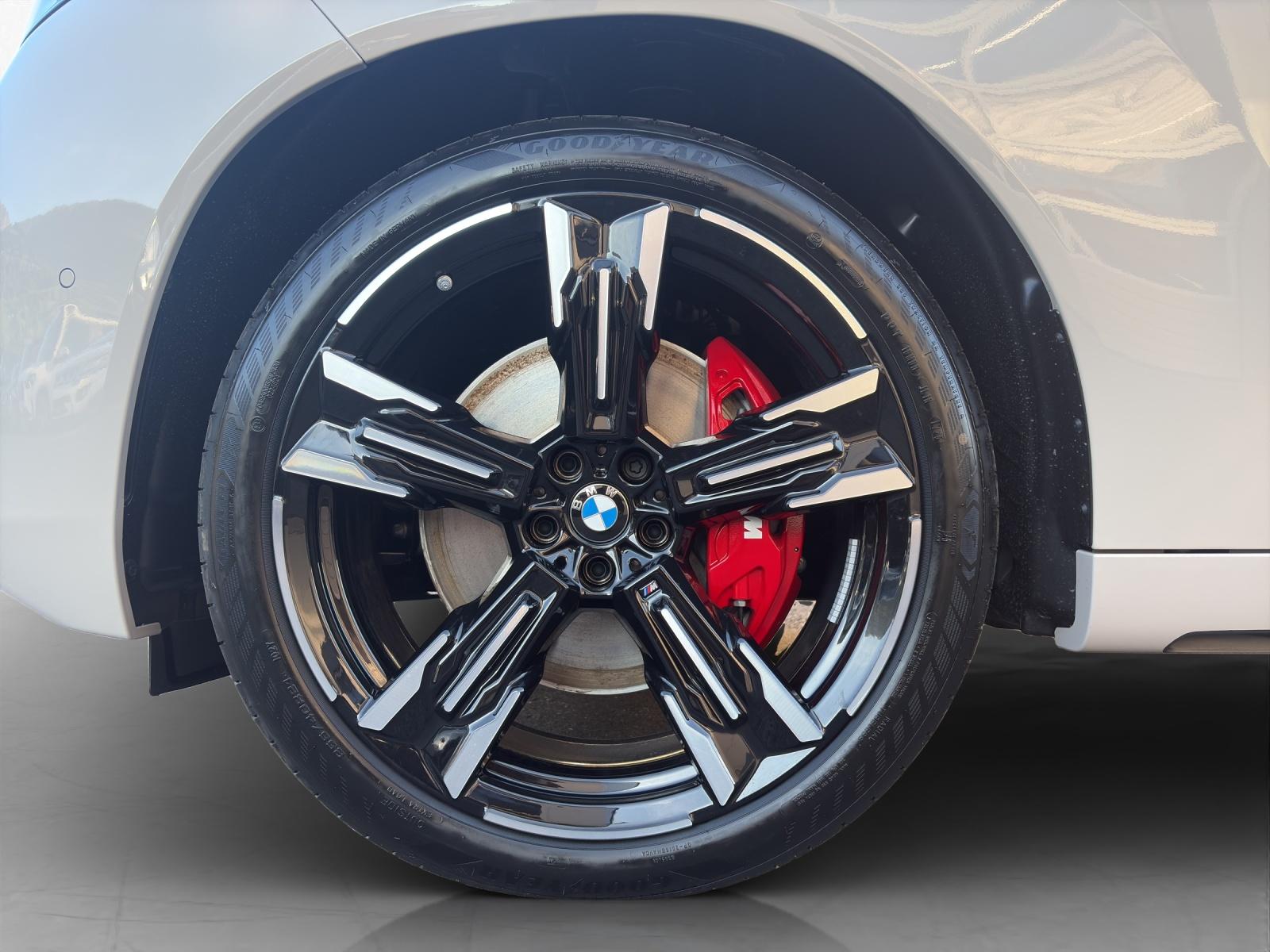 BMW X3 M50-image-8