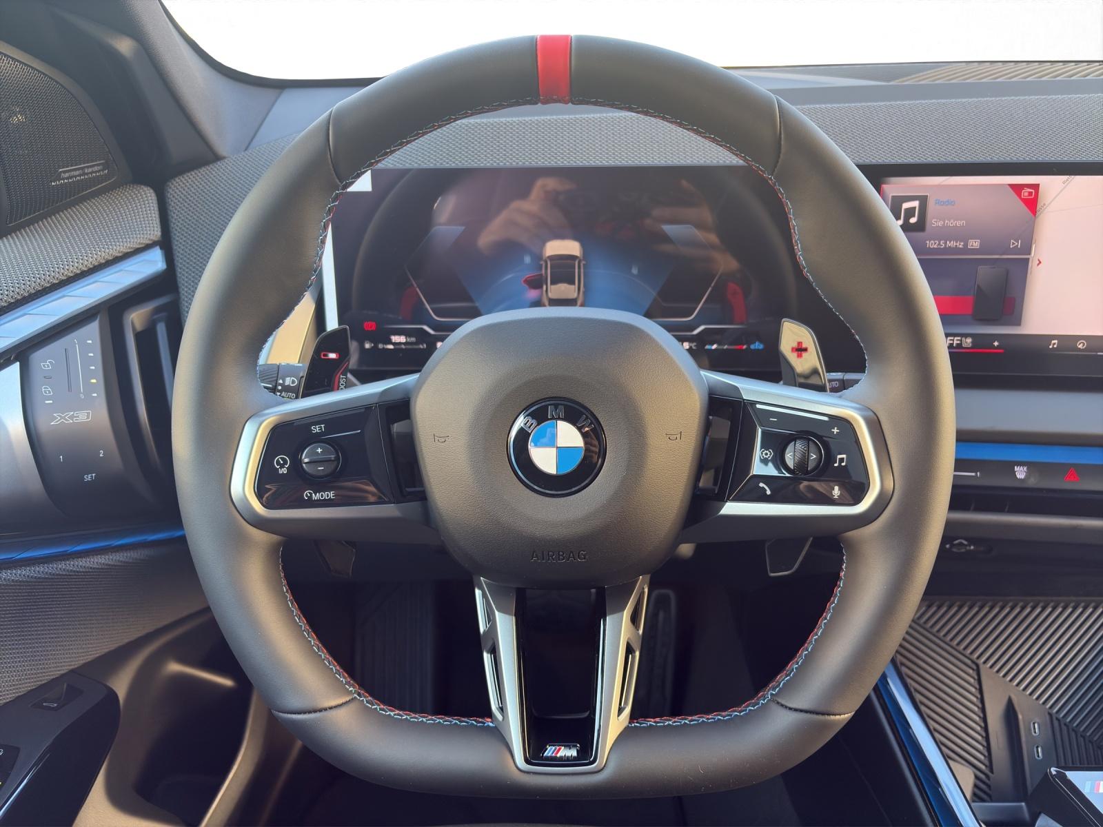 BMW X3 M50-image-10