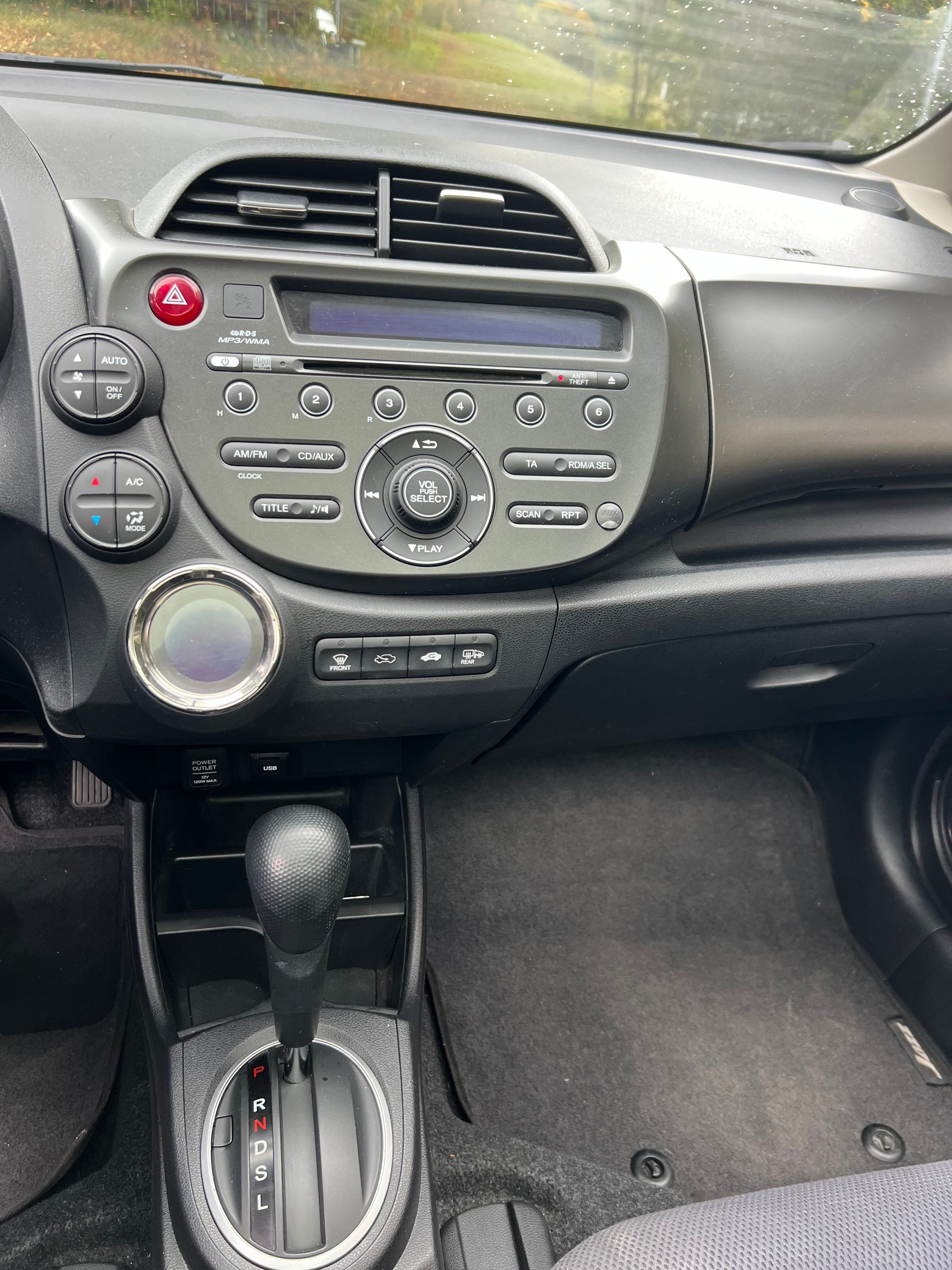 HONDA Jazz 1.3i Hybrid Elegance CVT-image-10