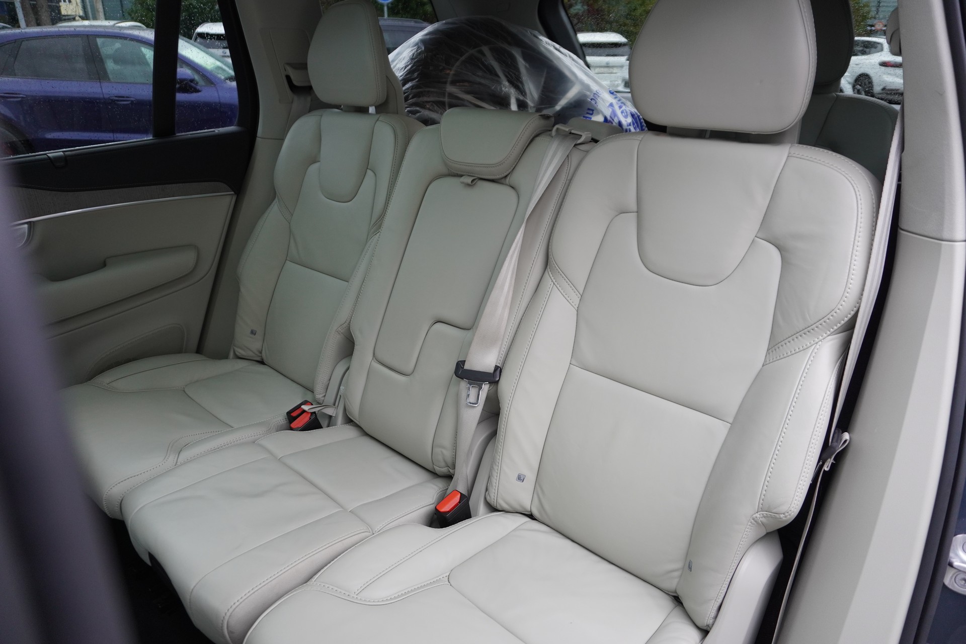 VOLVO XC90 T8 eAWD PluginHybrid Plus Bright Geartronic 7-PLÄTZER!!!-image-16