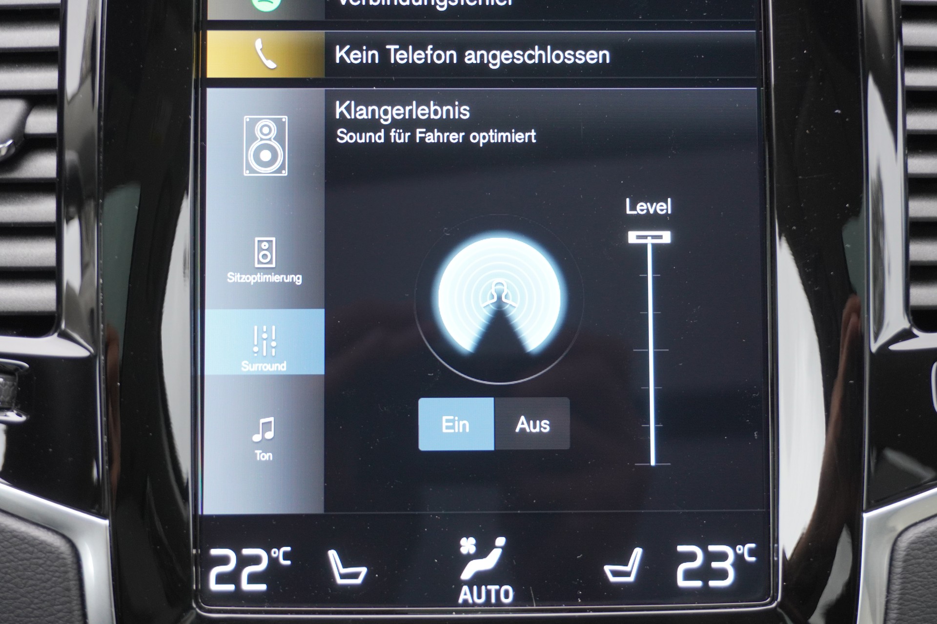 VOLVO XC90 T8 eAWD PluginHybrid Plus Bright Geartronic 7-PLÄTZER!!!-image-34