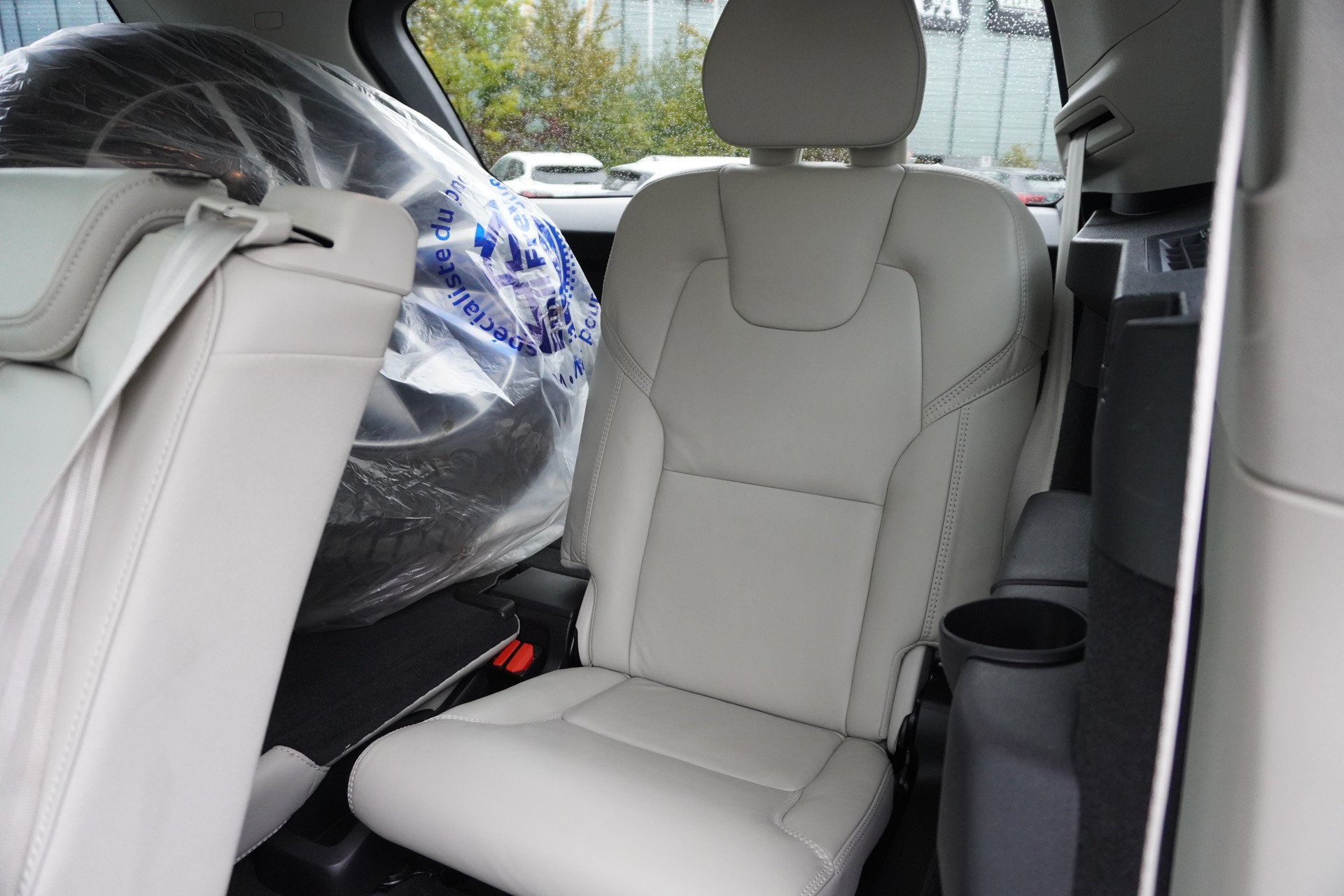 VOLVO XC90 T8 eAWD PluginHybrid Plus Bright Geartronic 7-PLÄTZER!!!-image-17