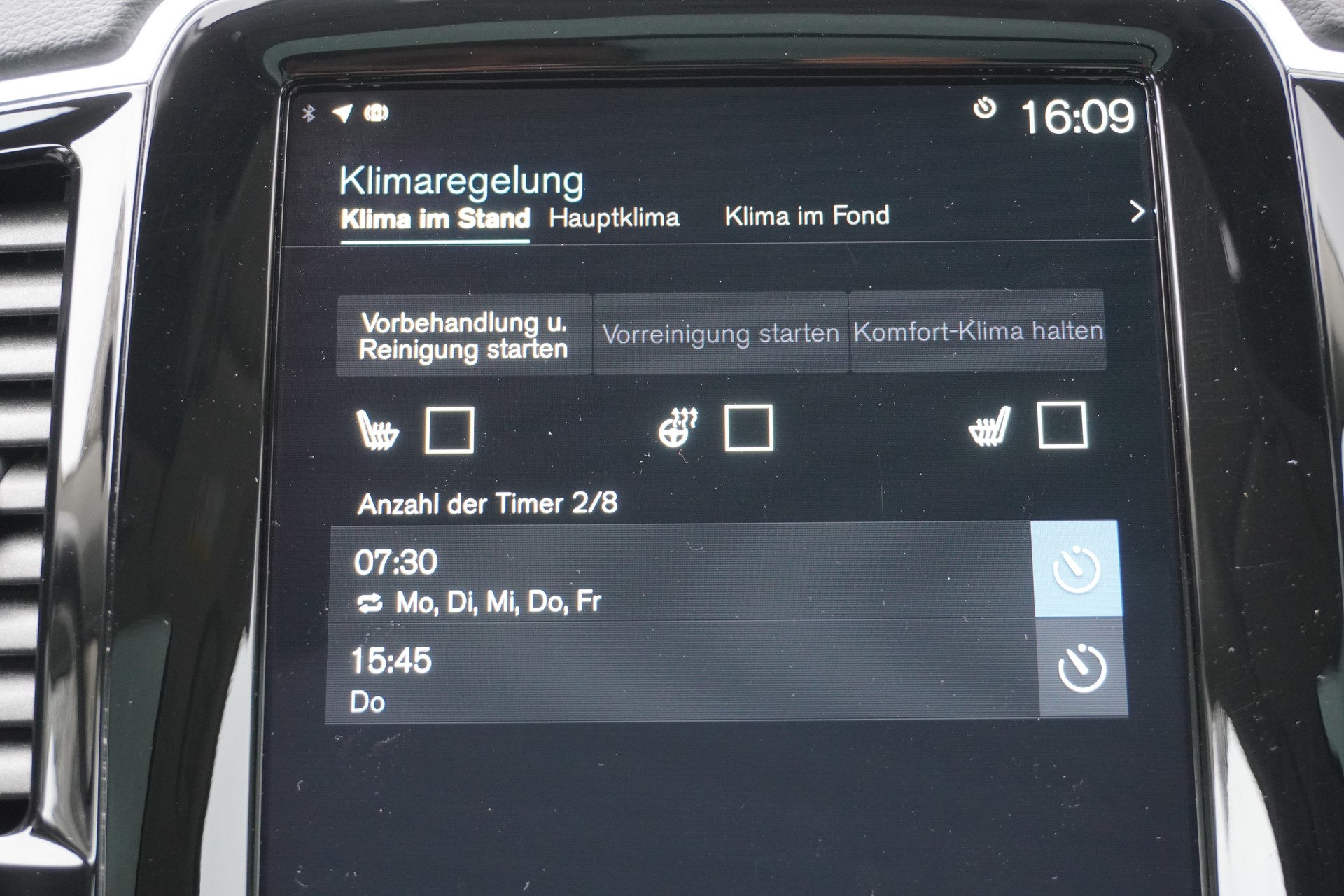 VOLVO XC90 T8 eAWD PluginHybrid Plus Bright Geartronic 7-PLÄTZER!!!-image-28